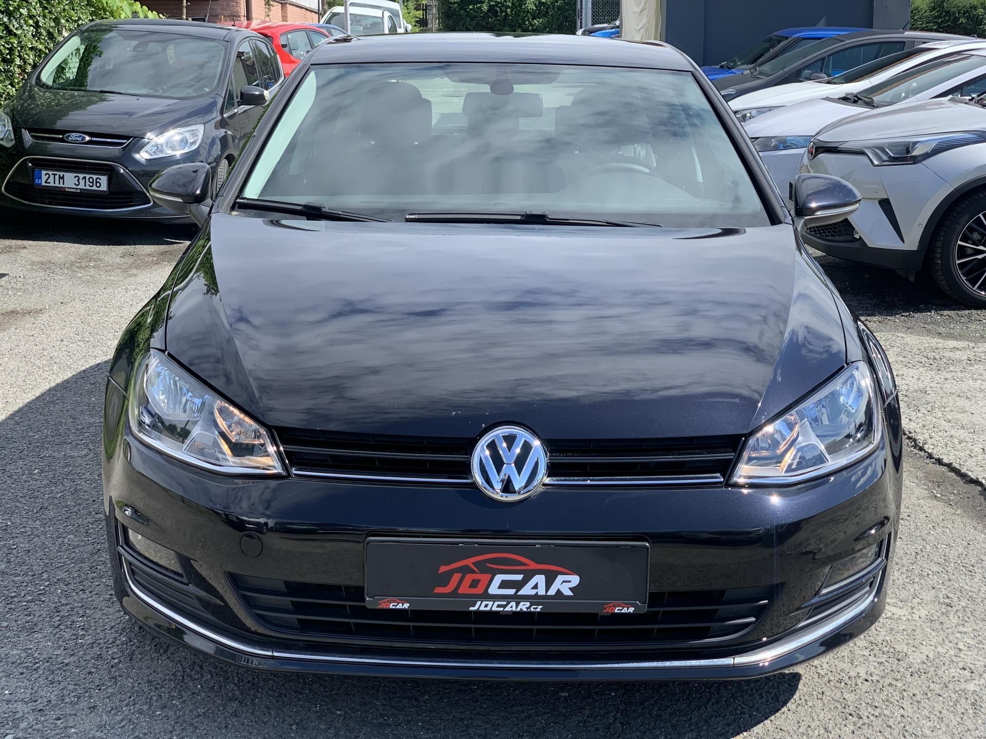 Volkswagen Golf, Highline 1.6TDi 77kw DSG ALU - fotka 2