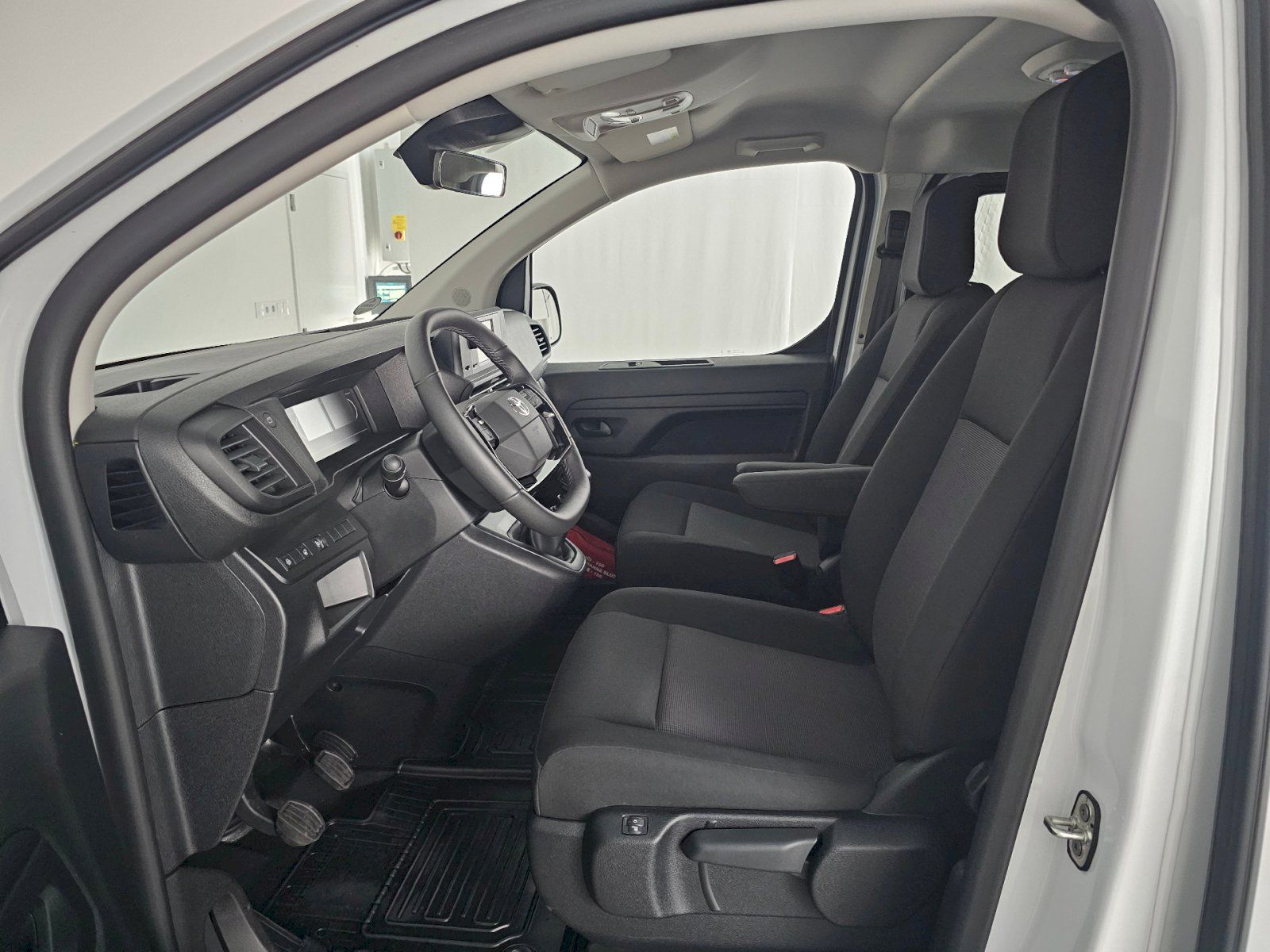 Toyota Proace Verso, 2.0D 106kW COMBI 8S - fotka 6