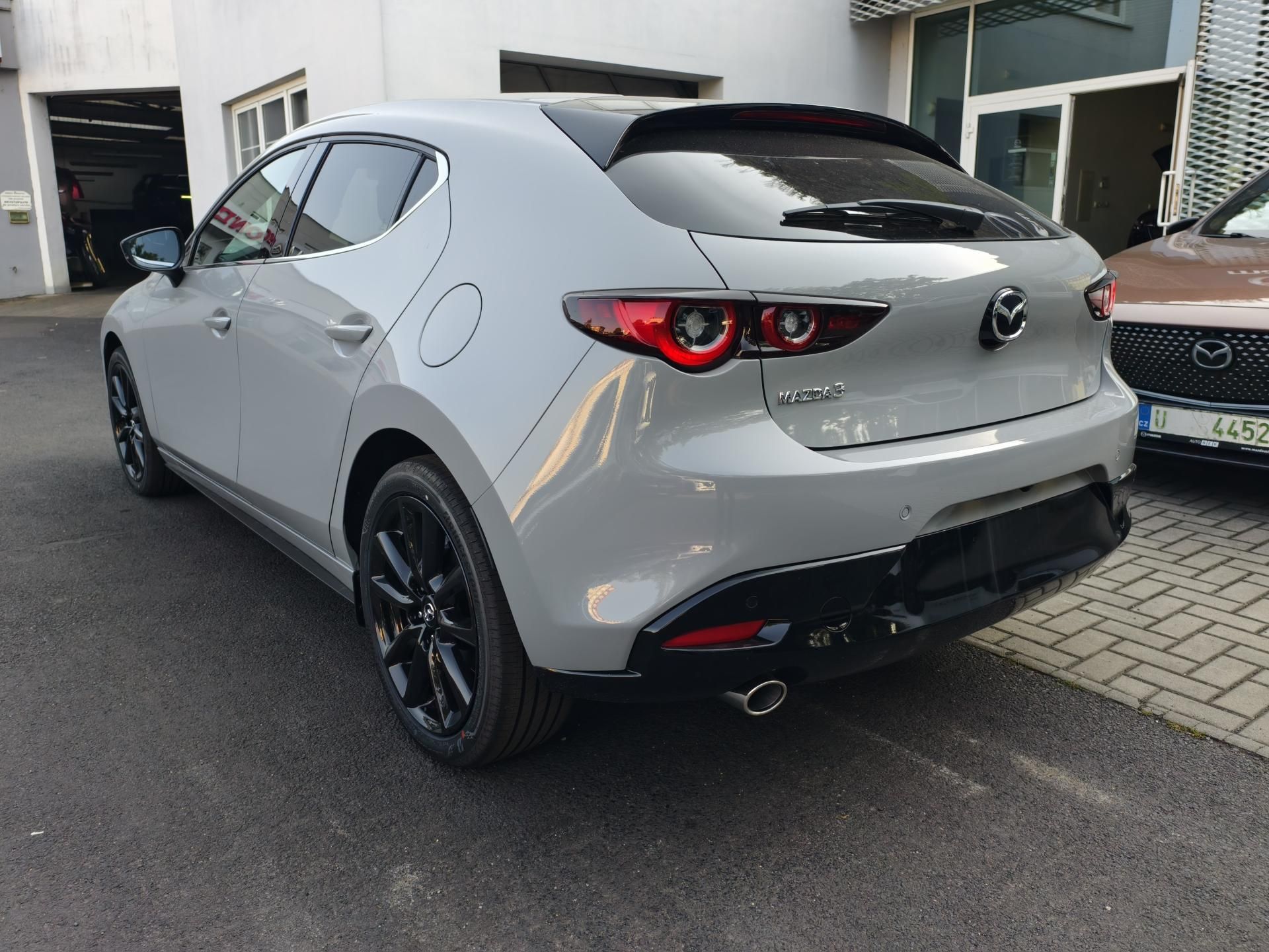 Mazda 3, 2.5i new. HOMURA 2027 - fotka 4