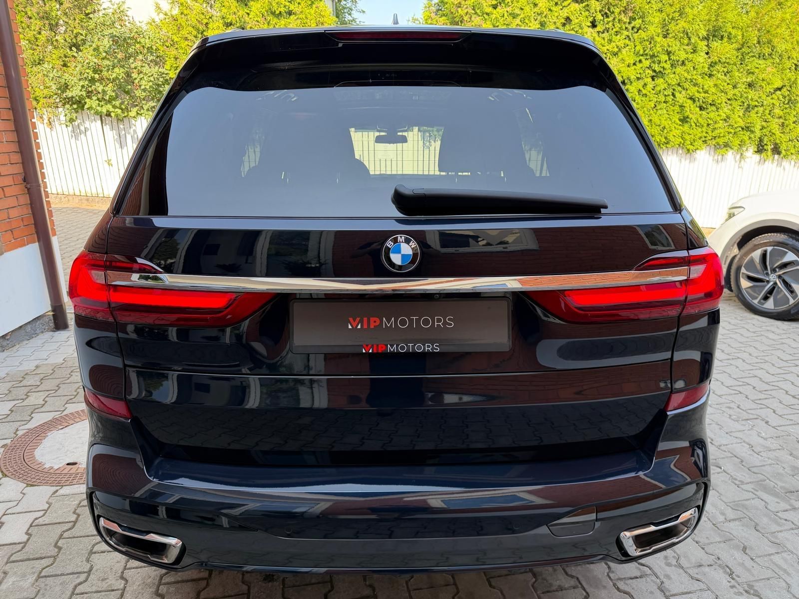 BMW X7, 40xD-INDIVID-MASÁŽE-R21-B&W-ČR - fotka 5