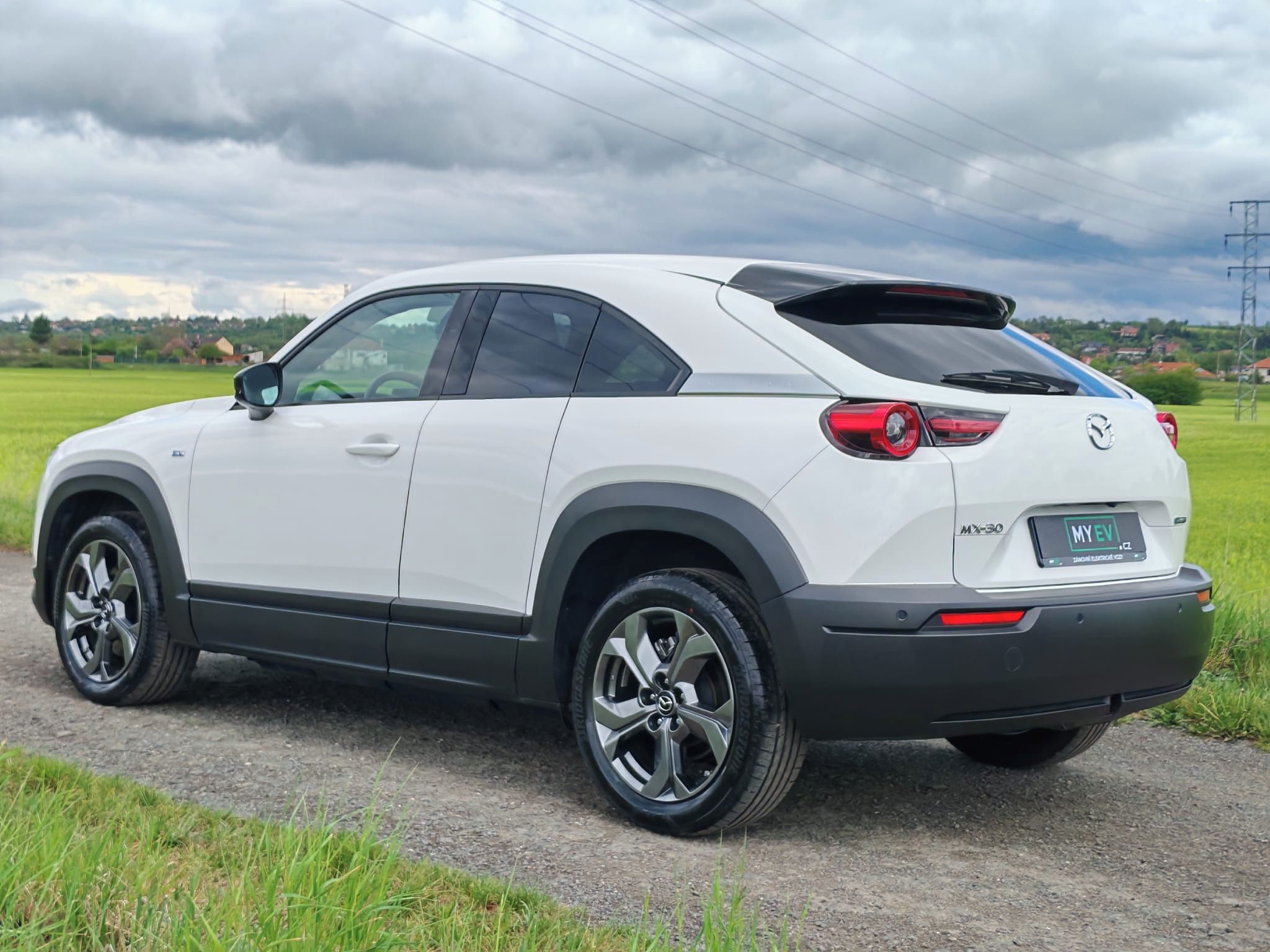 Mazda MX-30, 35.5kWh, EXCLUSIVE, SOH 96% - fotka 5