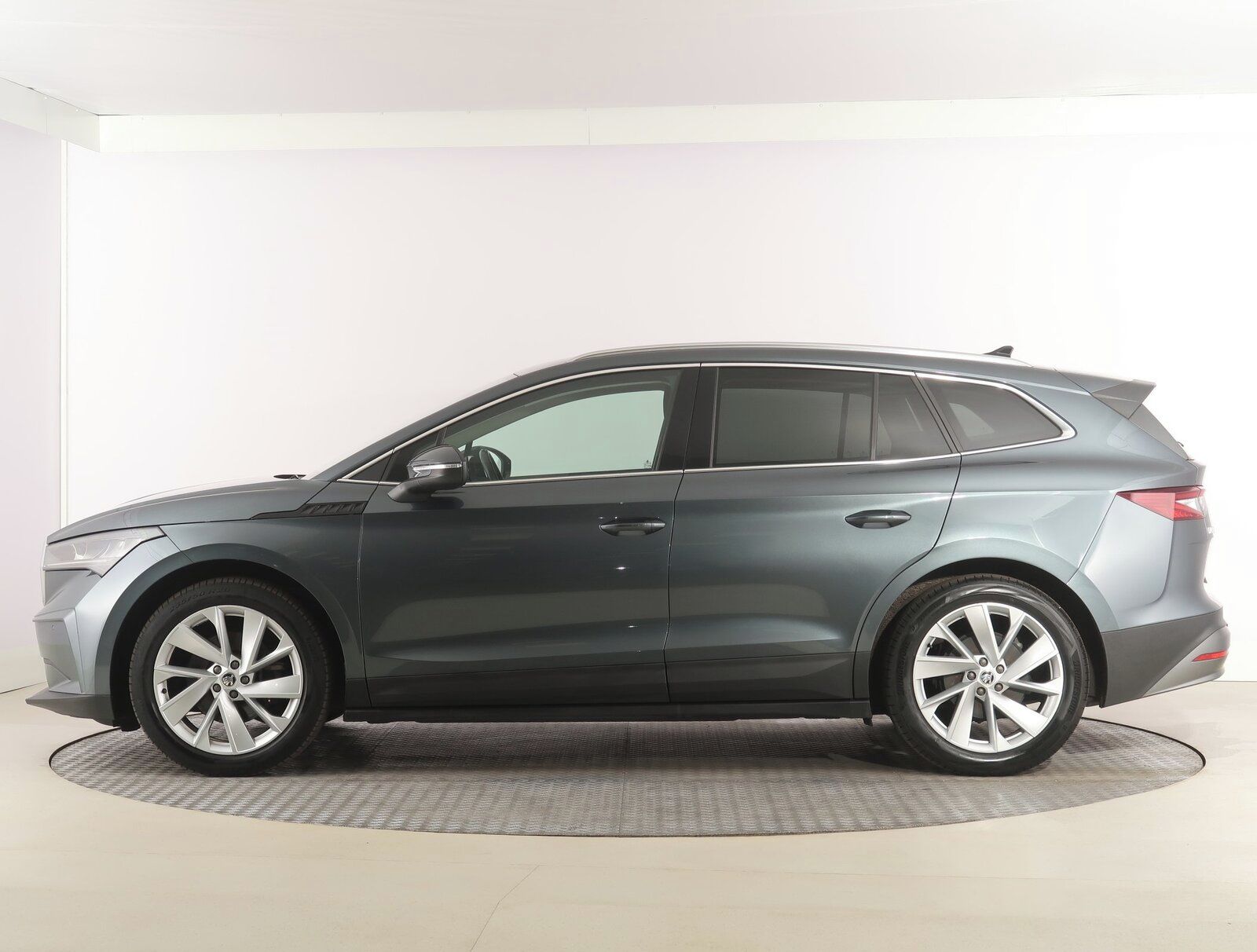 Škoda Enyaq, 60 (62 kWh), SoH 93%, Automat - fotka 3