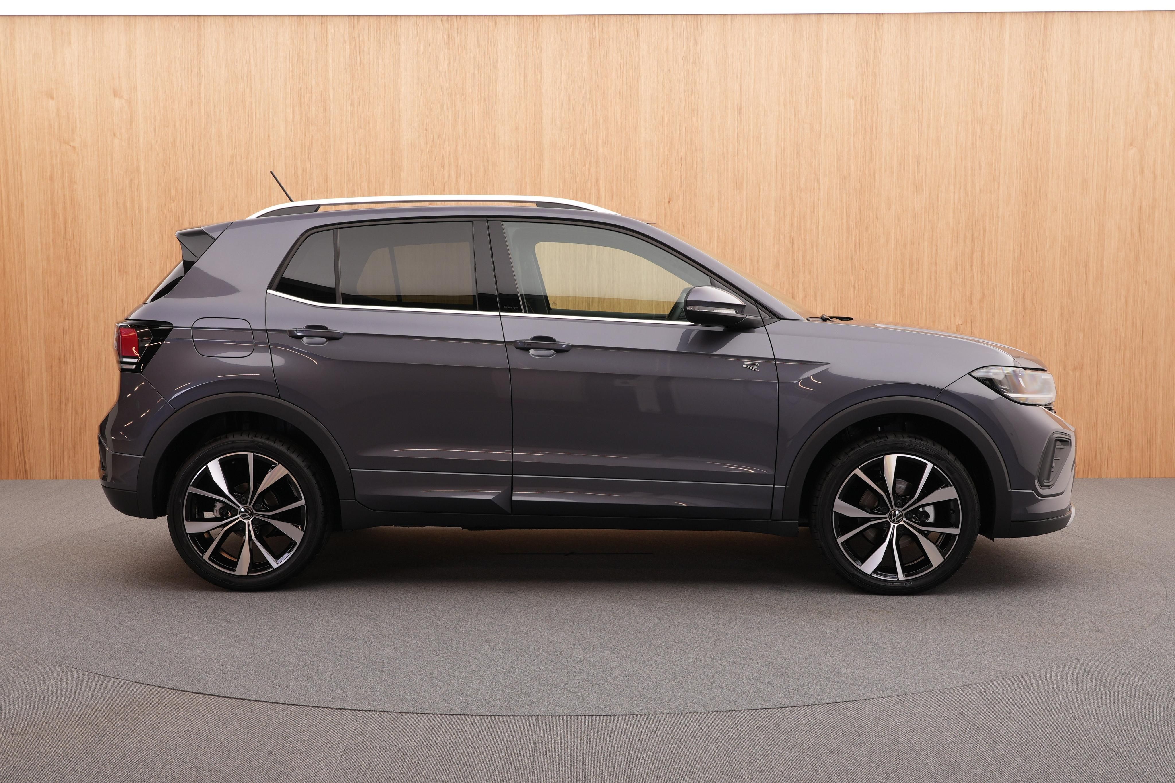 Volkswagen T-Cross, R-Line Limited 1.5 TSI DSG - fotka 5