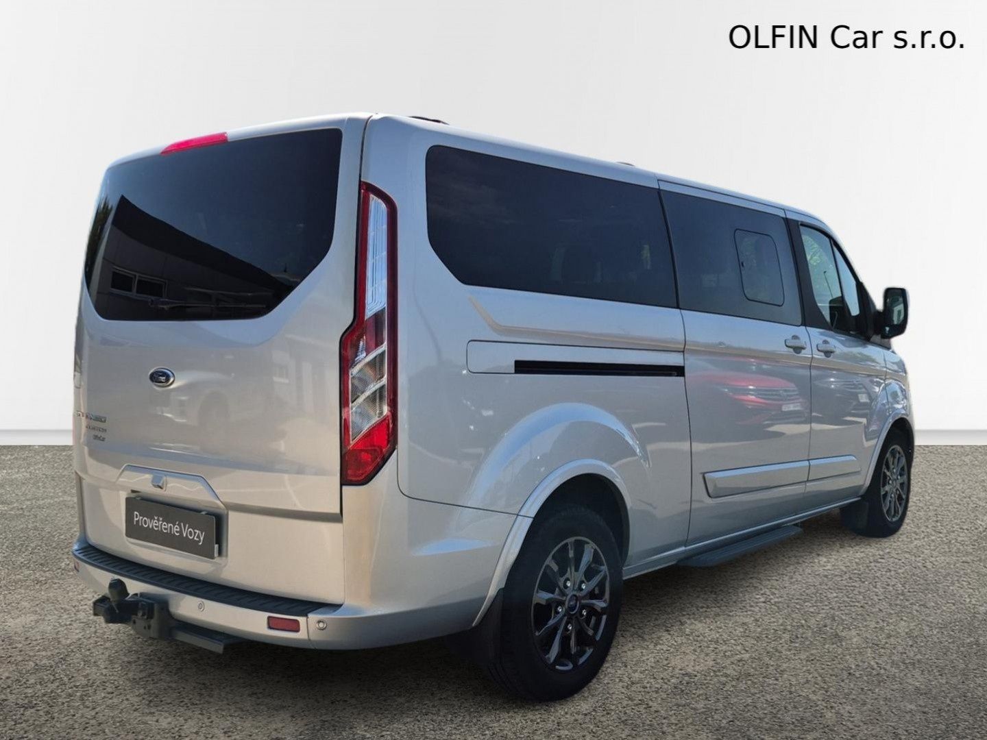 Ford Tourneo Custom, Titanium 2.0 EB 136 kW - fotka 2