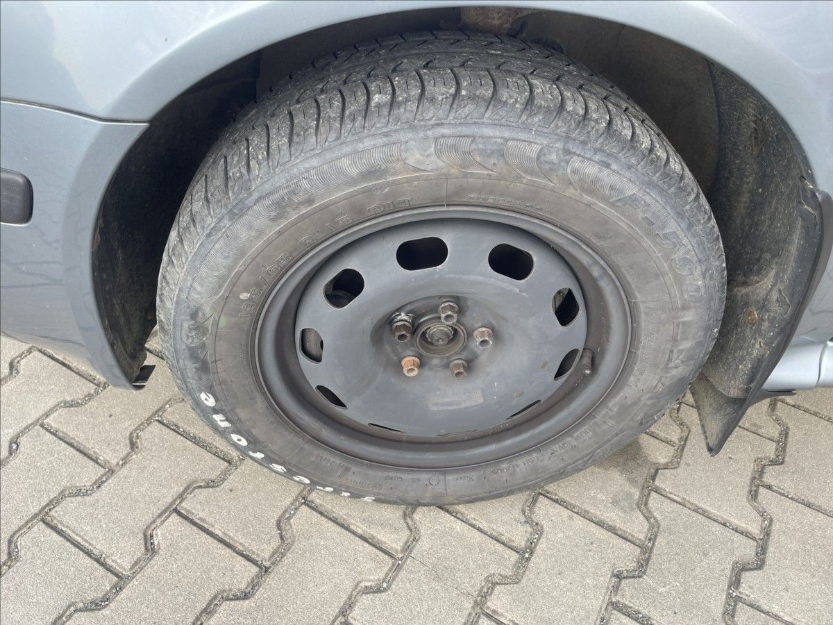 Škoda Octavia, 1,9 TDI 66 kW AUTOMAT STK 4/20 - fotka 6