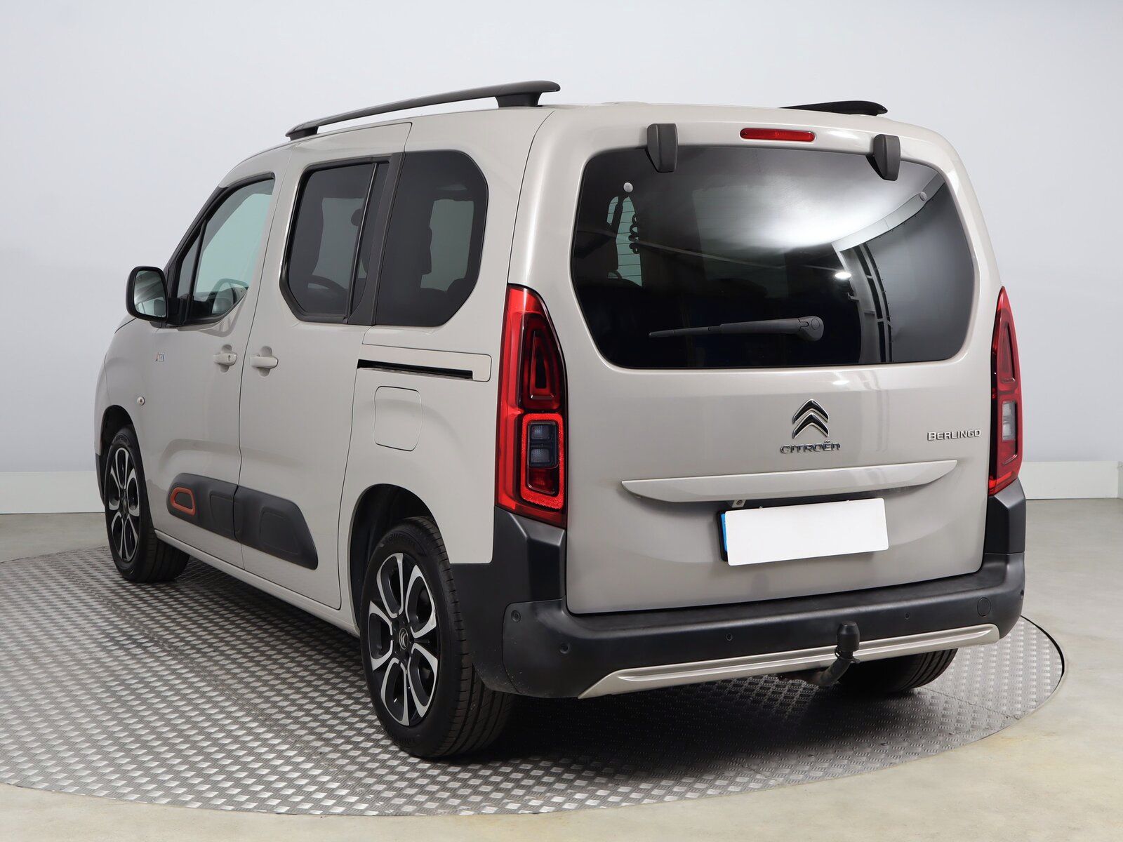 Citroën Berlingo, 1.5 BlueHDi, Shine, 5Míst - fotka 4