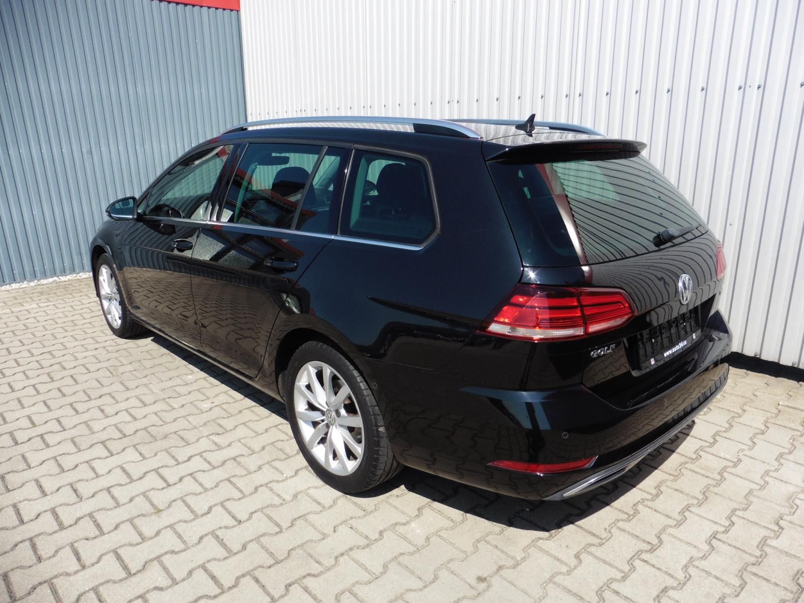 Volkswagen Golf, Variant 1.5 TSi Highline Navi - fotka 4