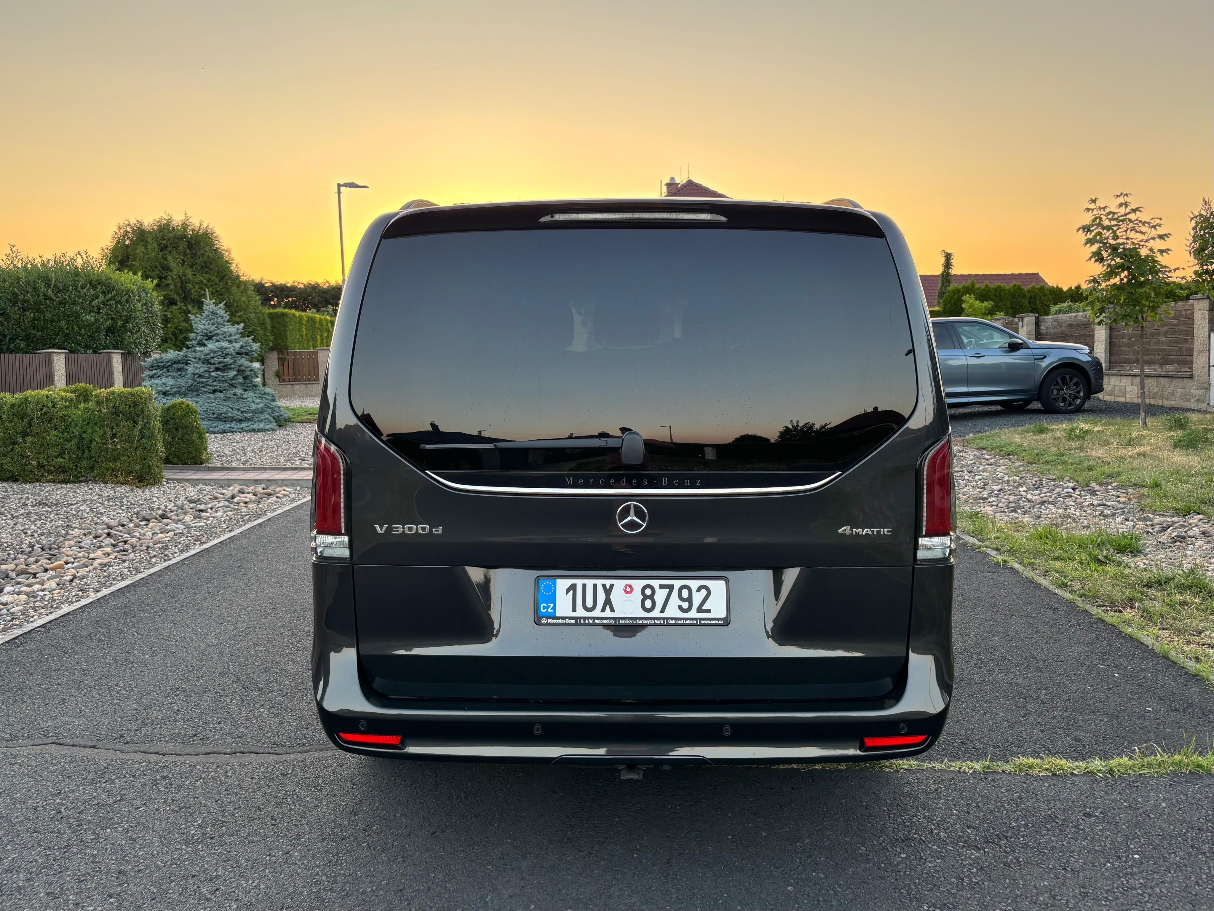 Mercedes-Benz Třídy V, 300d Exclusive 4Matic - fotka 6