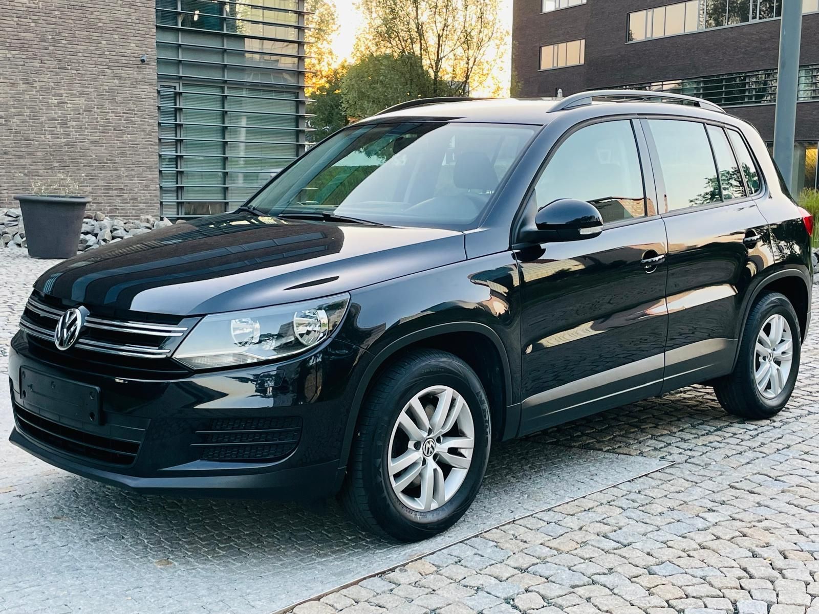 Volkswagen Tiguan, 1.4TSI MANUÁL SERVISKA SENZORY - fotka 4