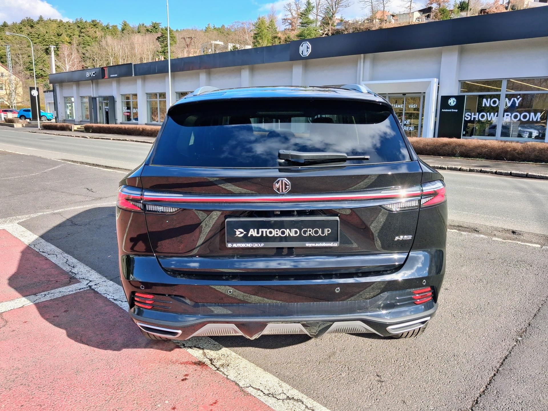 MG HS, EMOTION Hybrid+ 165kW 4×2 3AT - fotka 6