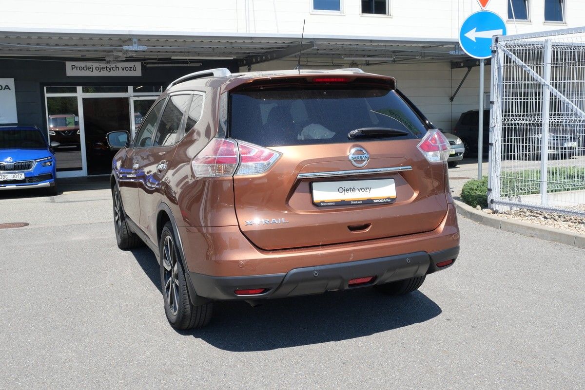 Nissan X-Trail, 1.6 dCi 96kW Xtronic Tekna - fotka 4
