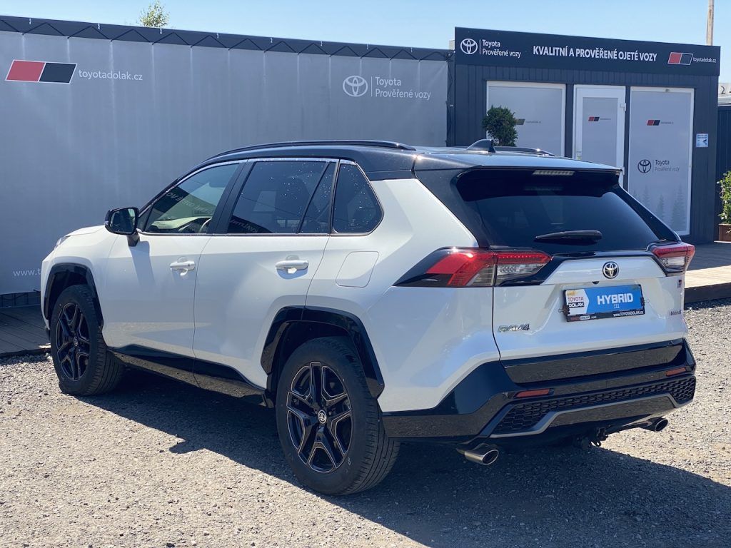 Toyota Rav4, 2.5HEV, ČR-1m, GR Sport, 4x4 - fotka 5