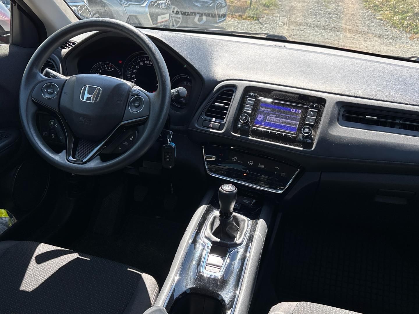 Honda HR-V, 1.5 i-VTEC / 96 kW - fotka 5