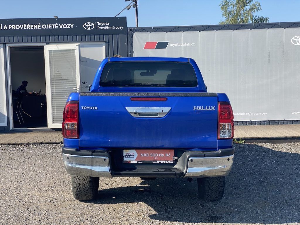 Toyota Hilux, 2.4D, ČR, Executive, DPH - fotka 6