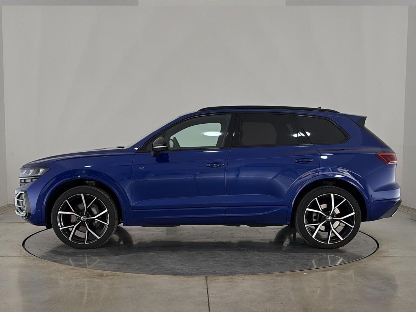Volkswagen Touareg, 3.0 TDI / 210 kW R-Line - fotka 3