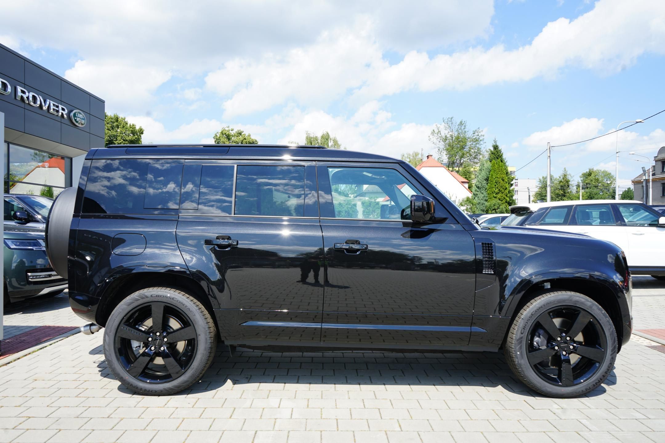 Land Rover Defender, 110 X-Dynamic HSE P425 - fotka 6