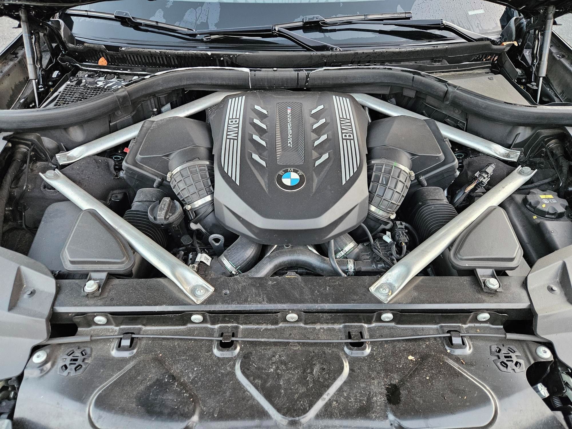 BMW X7, X7 M50i 4,4l - fotka 4