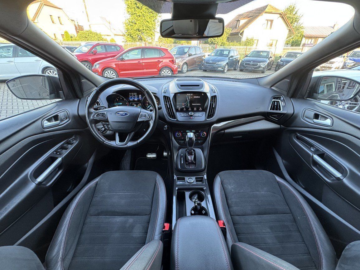 Ford Kuga, 2.0 TDCi ST-Line Xenony AT - fotka 6