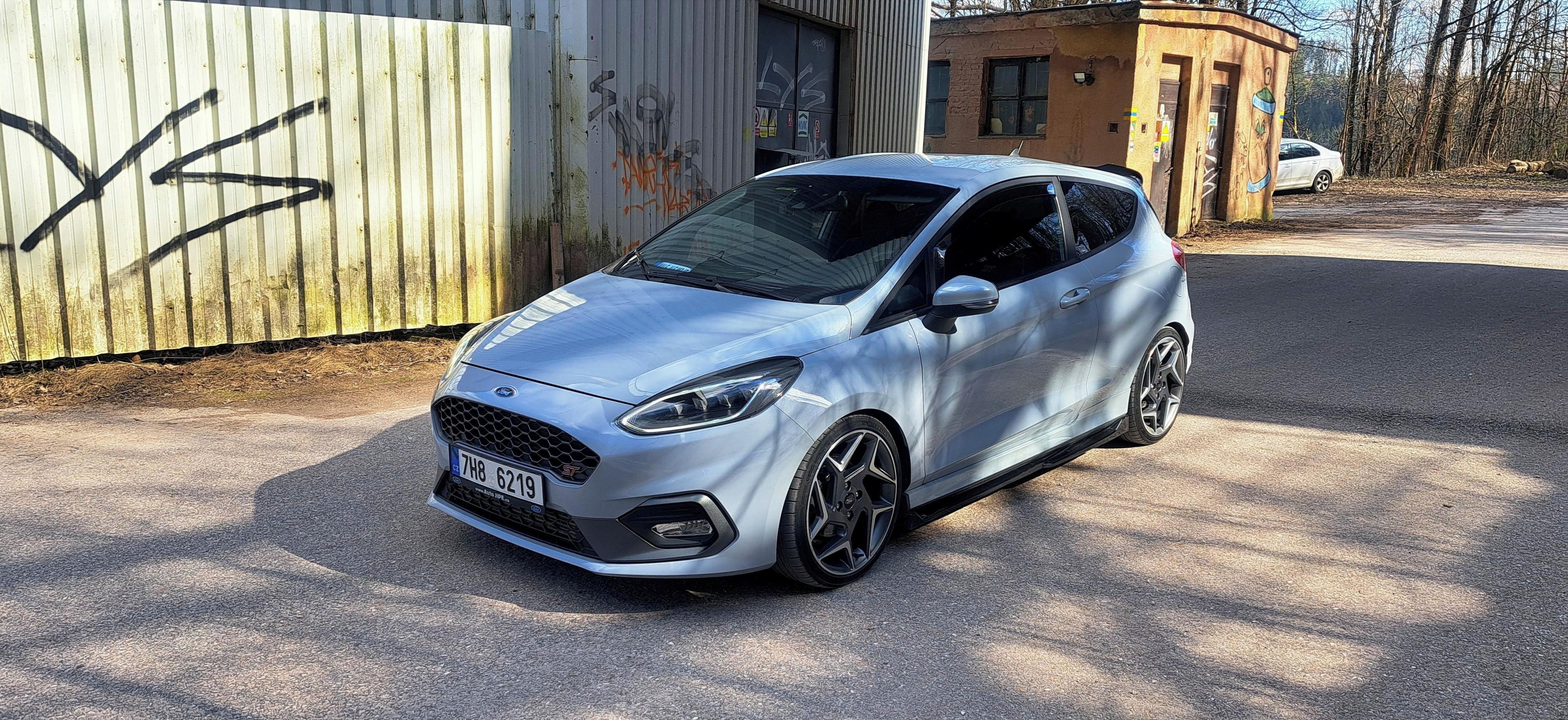 Ford Fiesta, ST200 Performance 255HP