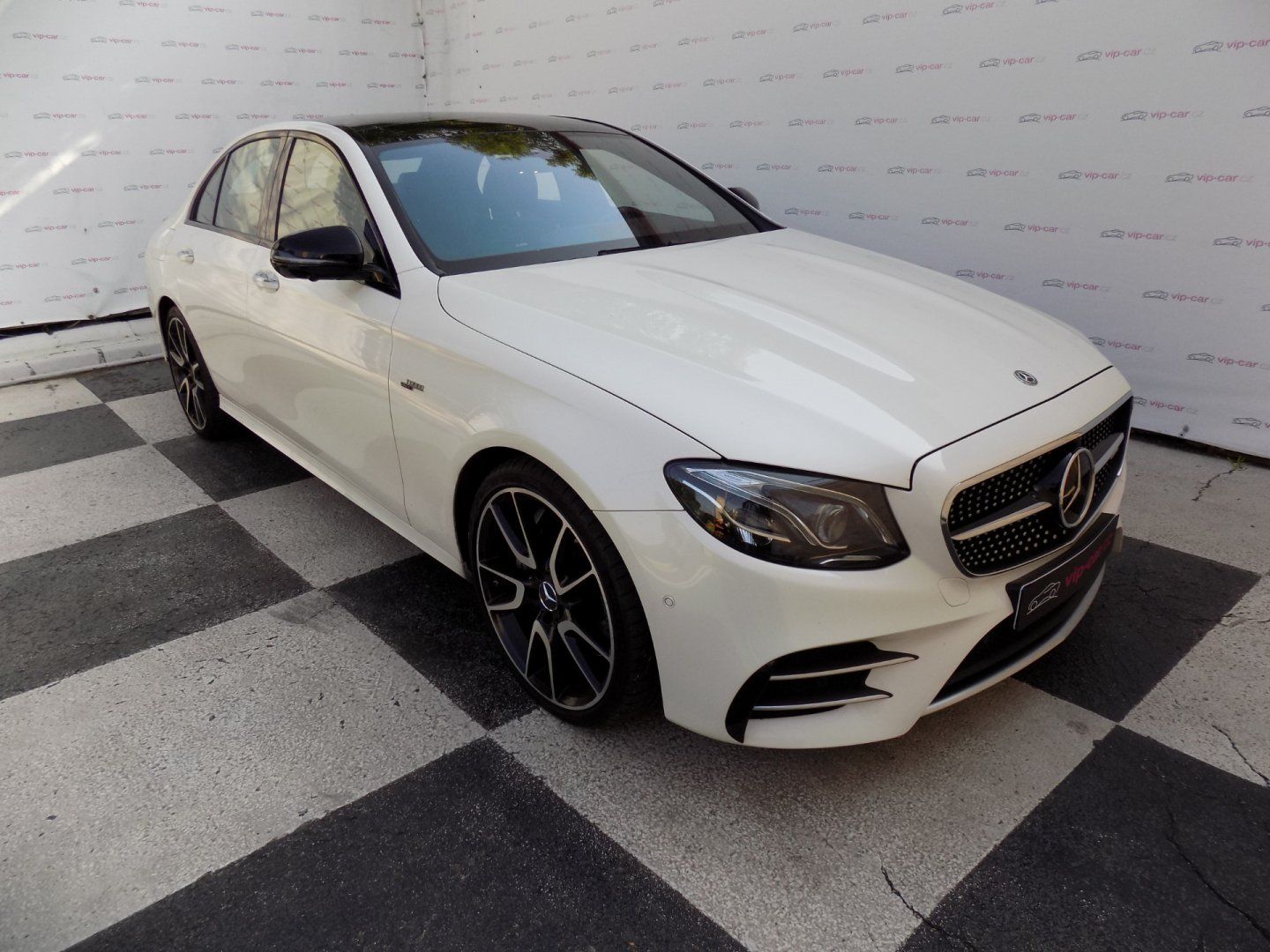 Mercedes-Benz Třídy E, 53AMG/4-Matic/1.Maj.ČR/Led/ - fotka 5