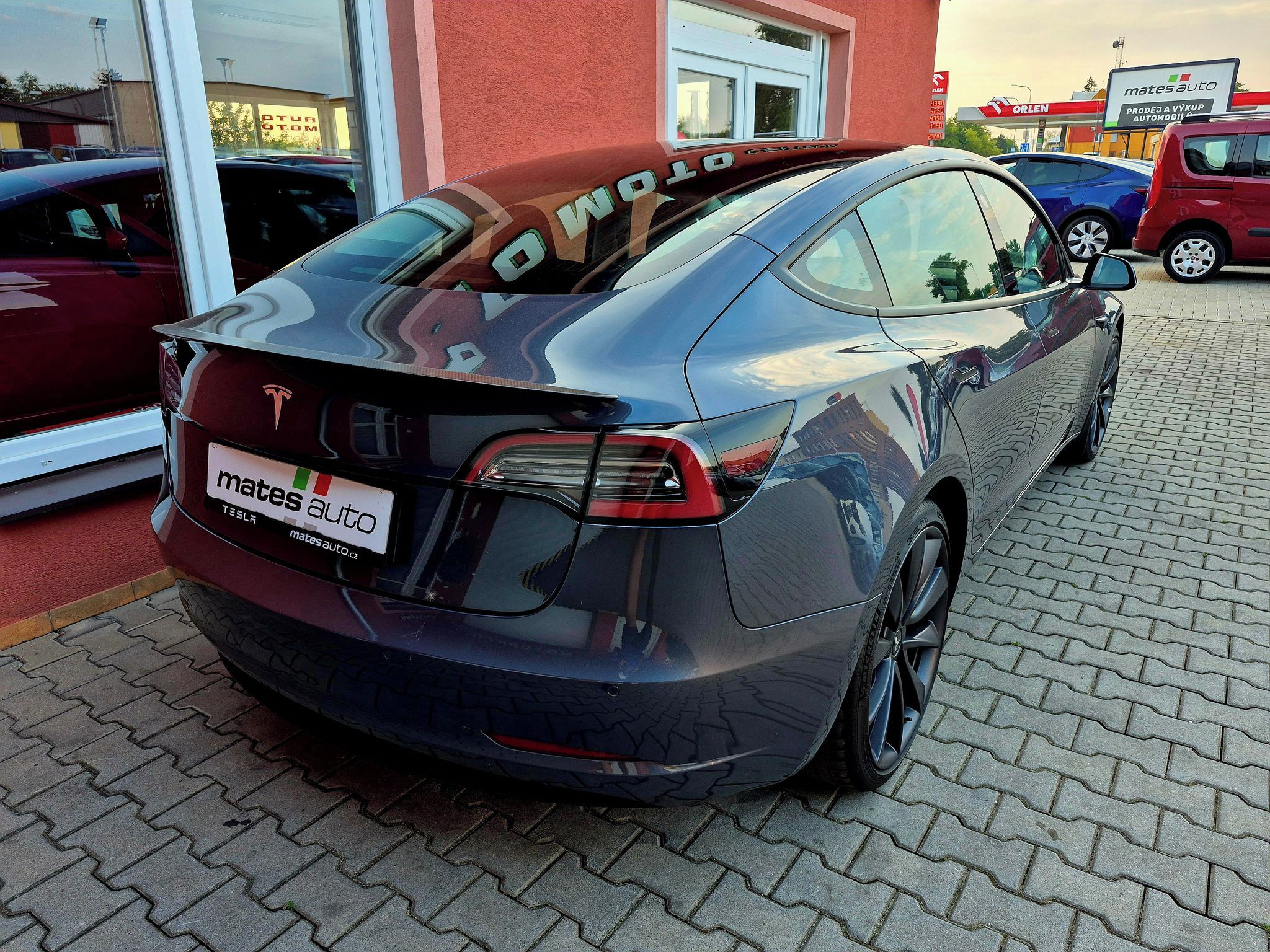 Tesla Model 3, Performance Dual Motor 377kW S - fotka 6