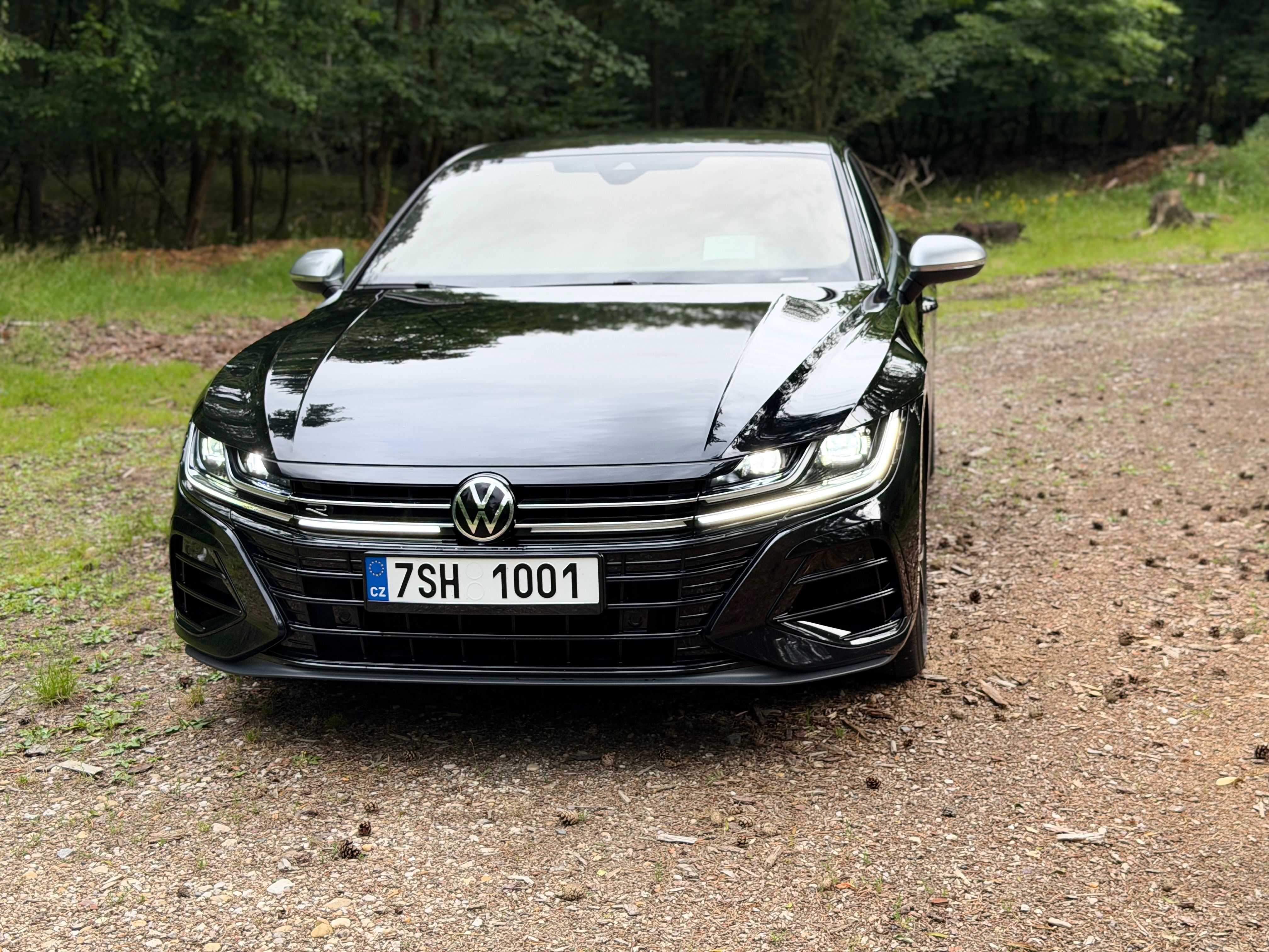 Volkswagen Arteon, Volkswagen Arteon R 2.0 TSI - fotka 3