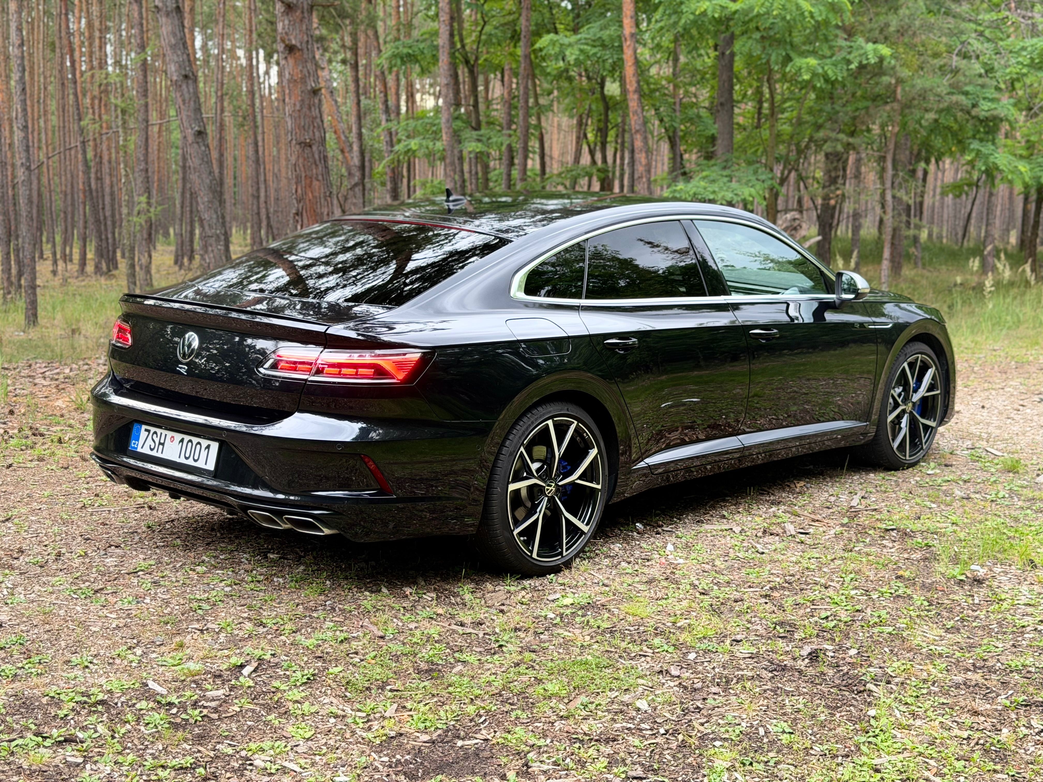 Volkswagen Arteon, Volkswagen Arteon R 2.0 TSI - fotka 6