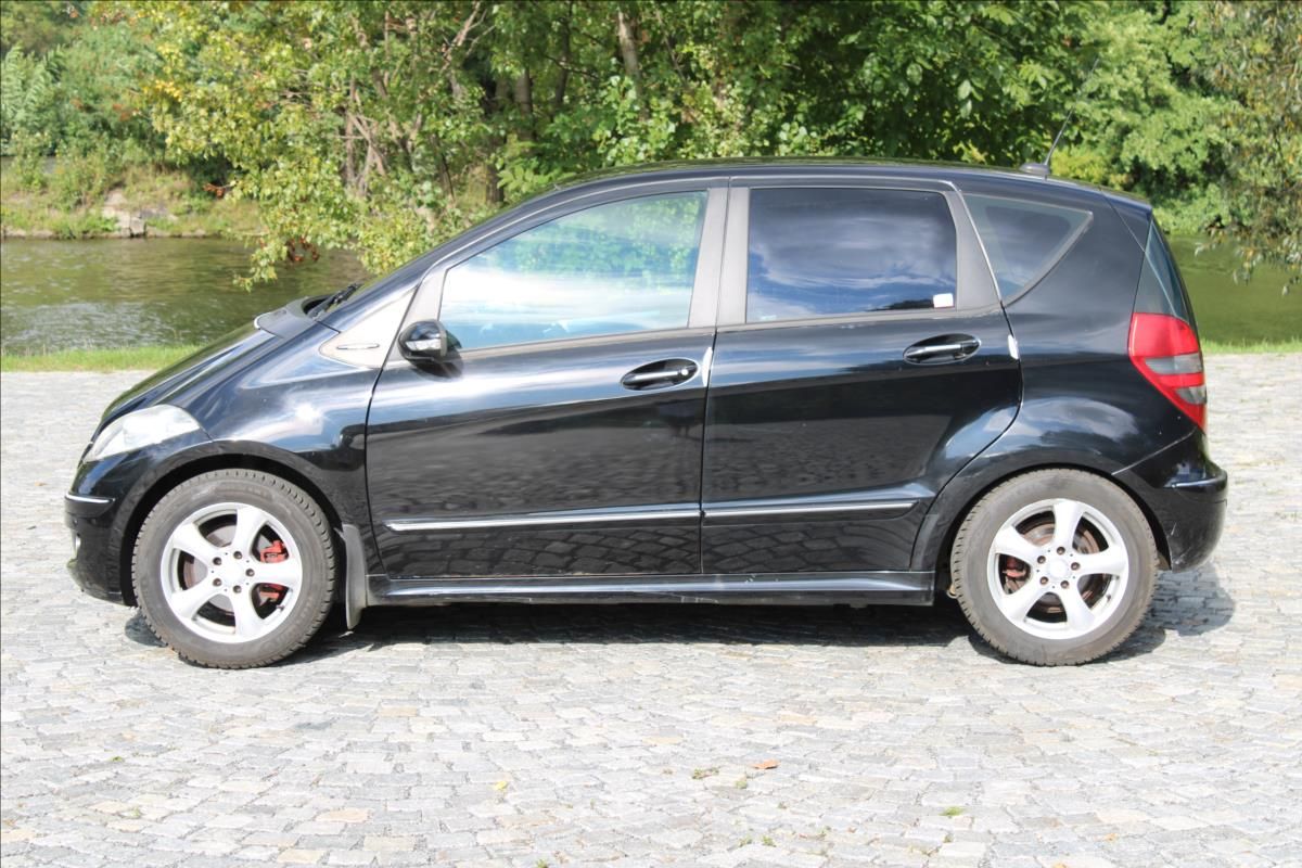 Mercedes-Benz Třídy A, A150i / 70kW - na díly !!! - fotka 6