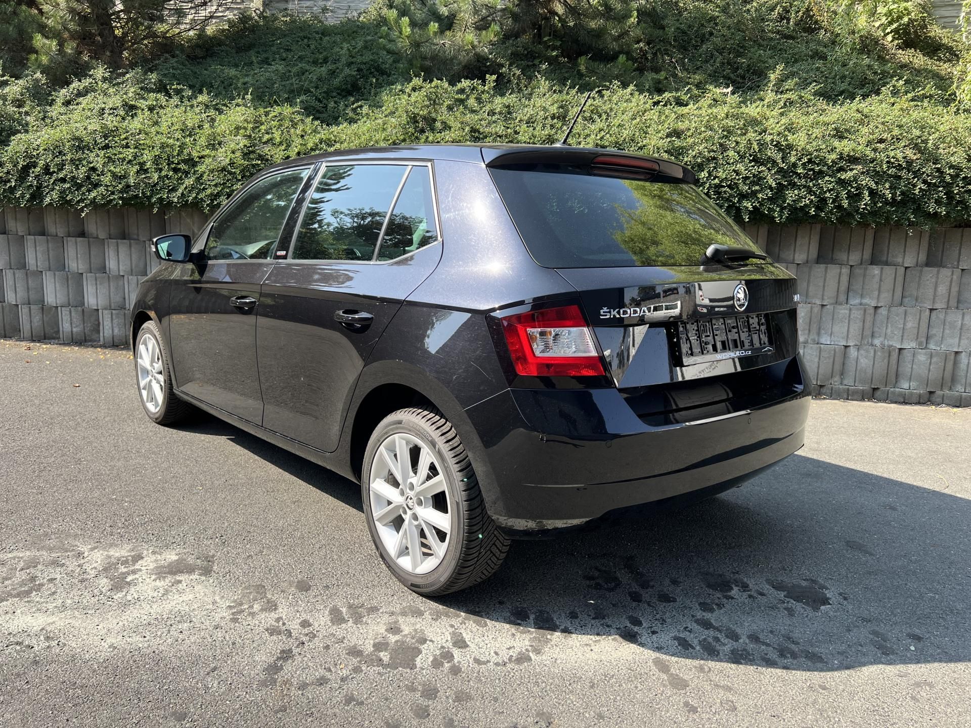 Škoda Fabia, 1.0 MPi VÝBAVA JOY - fotka 4