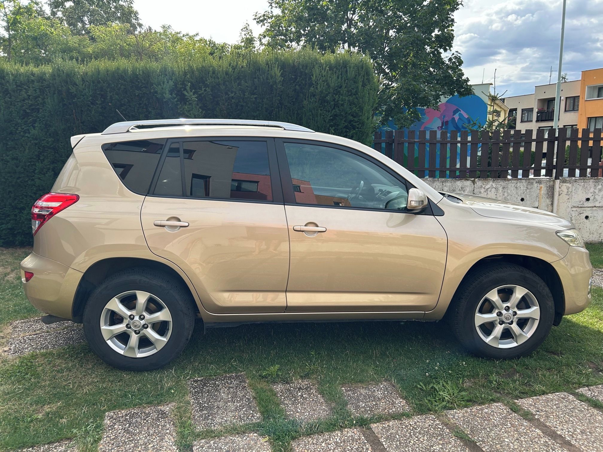 Toyota Rav4, 2.2 Diesel - fotka 2