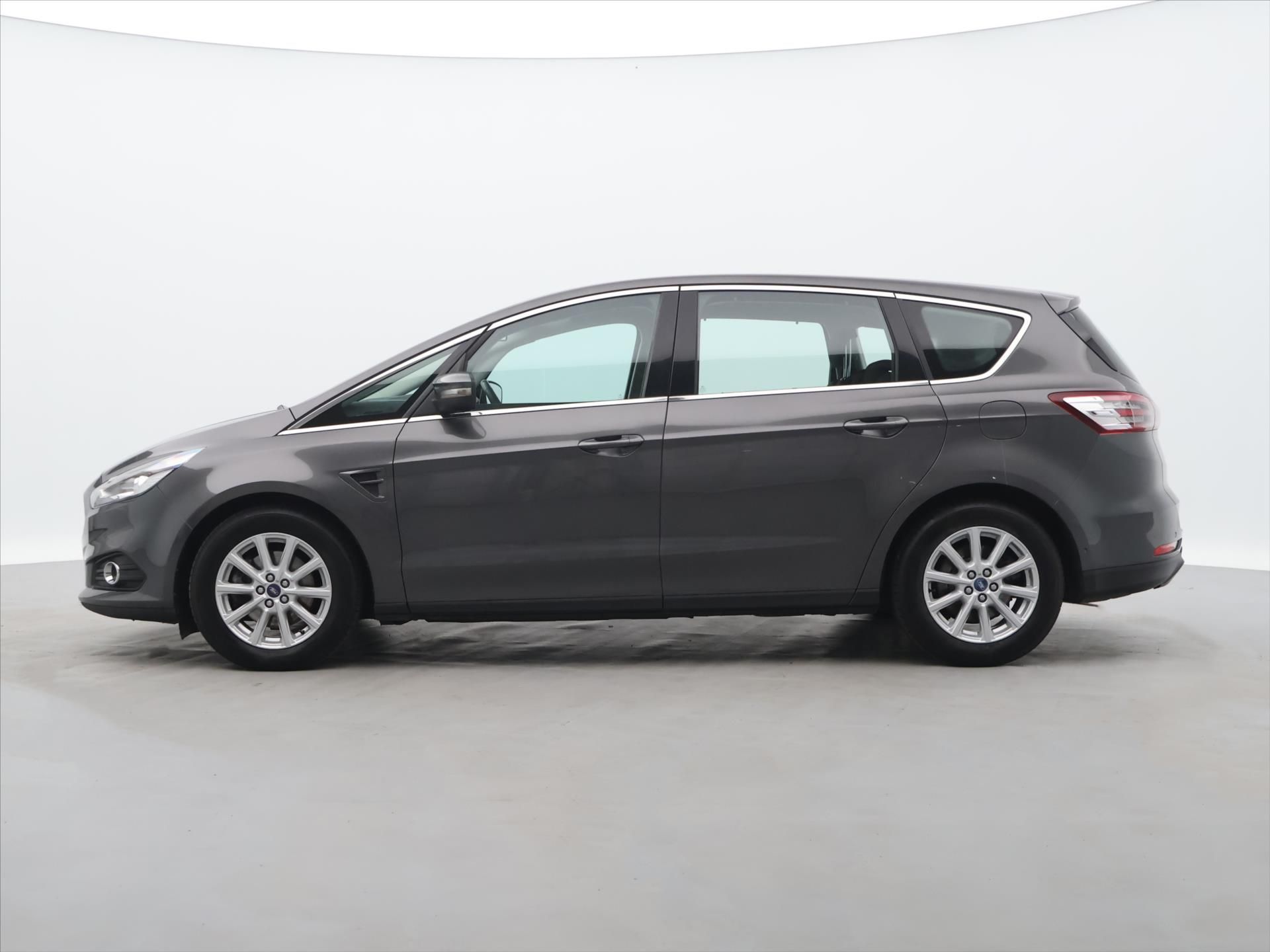 Ford S-MAX, 2,0 TDCI 132kW Titanium - fotka 4