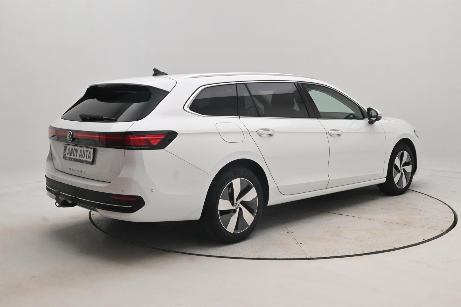 Volkswagen Passat, 2,0 TDI 110 kW DSG Business Zá - fotka 5