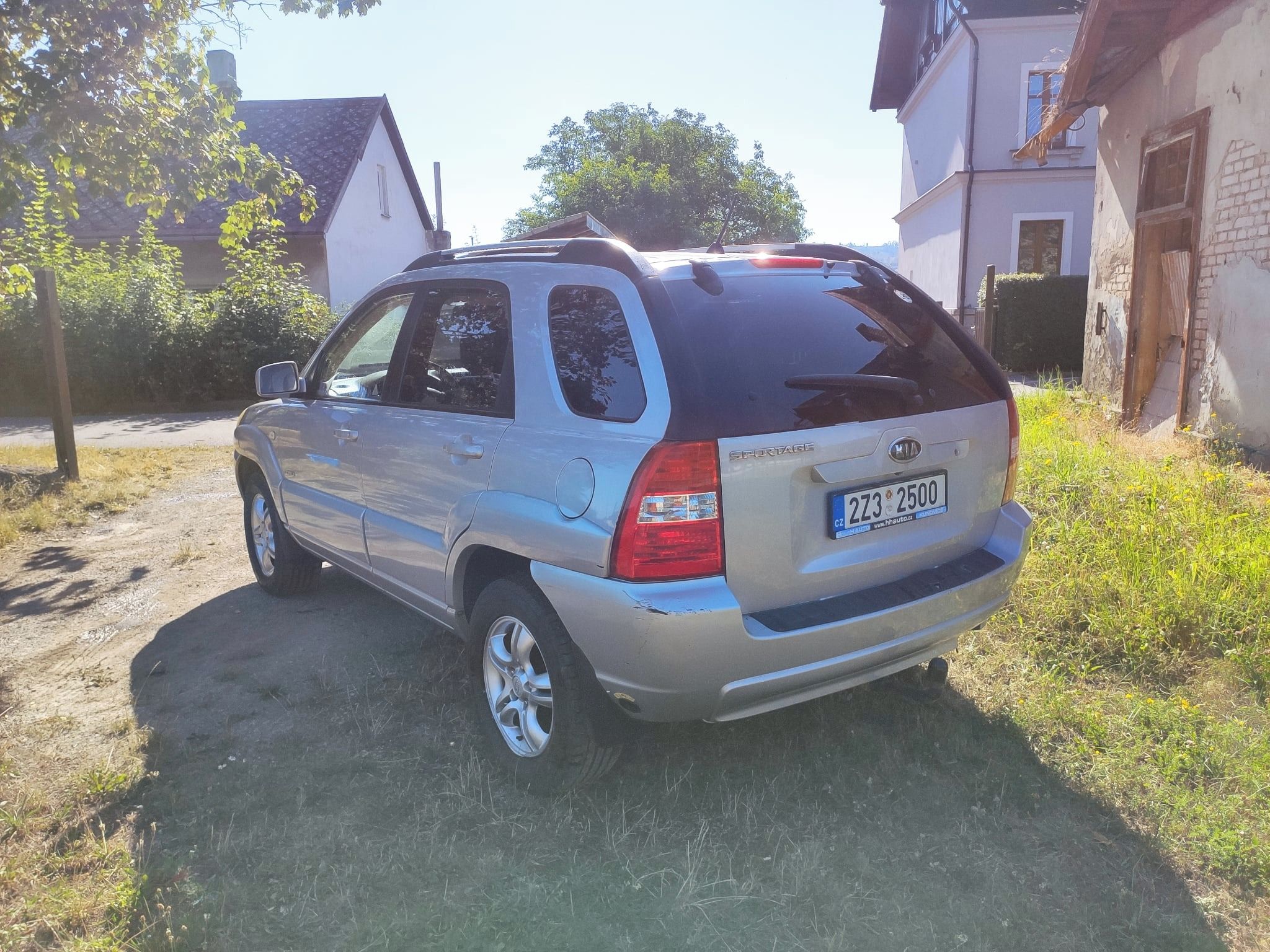 Kia Sportage, 4x4, 2.0 benzín 104 kW, LPG - fotka 4