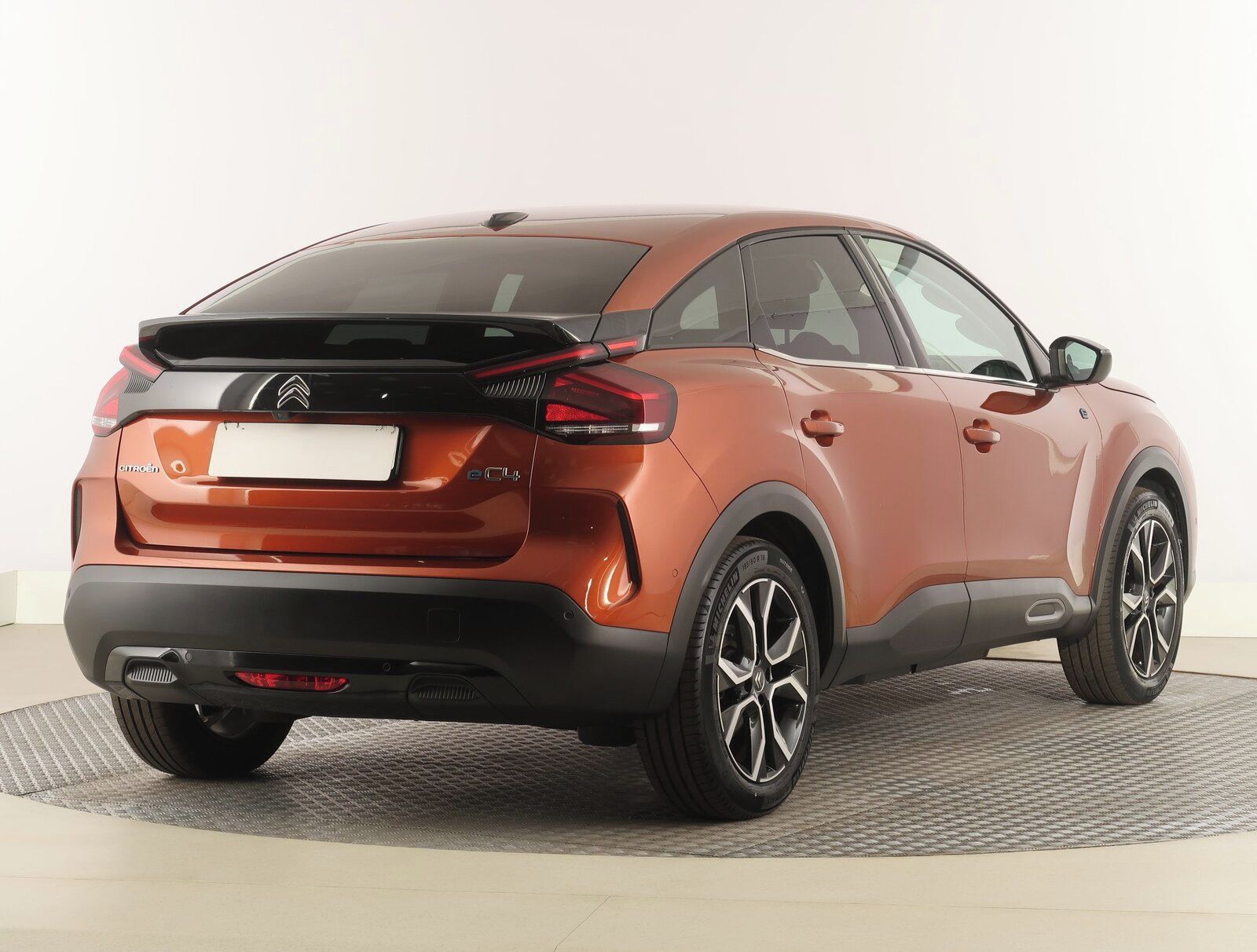 Citroën ë-C4, 50 kWh, SoH 94%, Shine - fotka 5