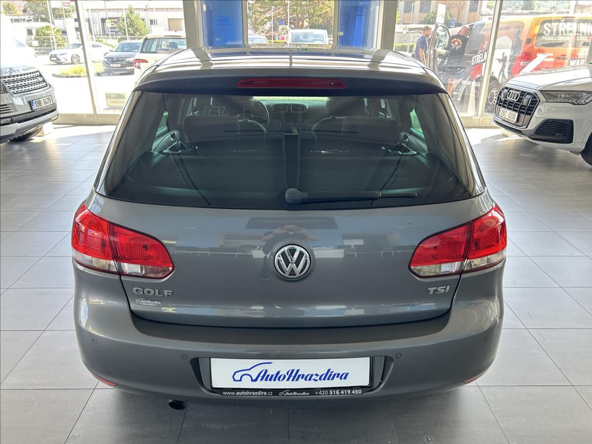 Volkswagen Golf, 1,2   TSI,SERVISKA,MATCH - fotka 5