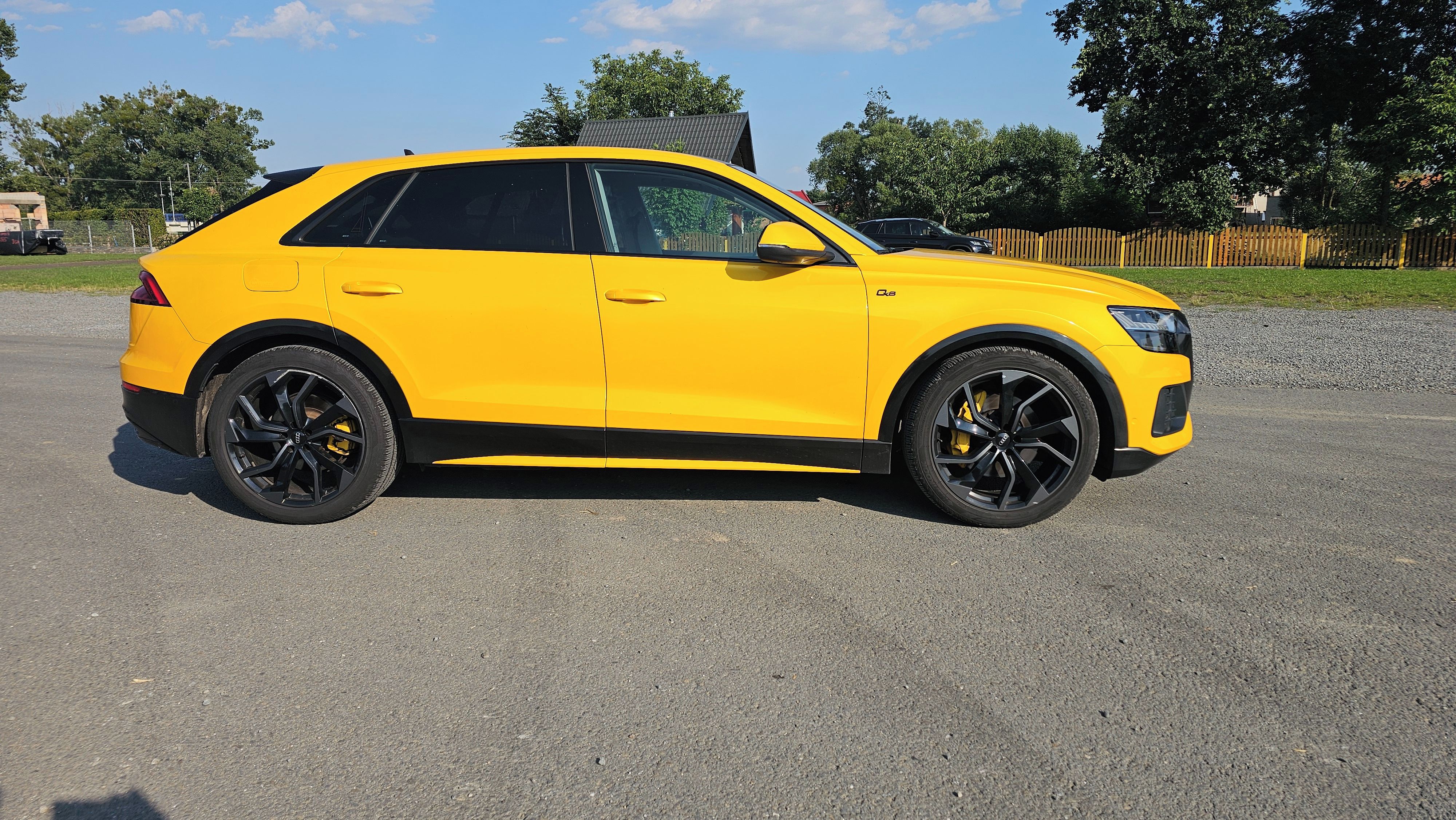 Audi Q8, AUDI Q8 Vzduch/Pano/HuD/360° - fotka 2