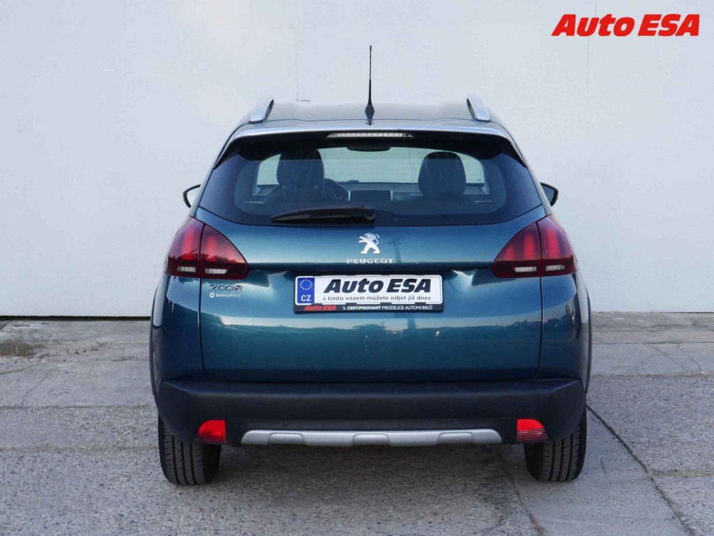 Peugeot 2008, 1.2,Allure - fotka 5