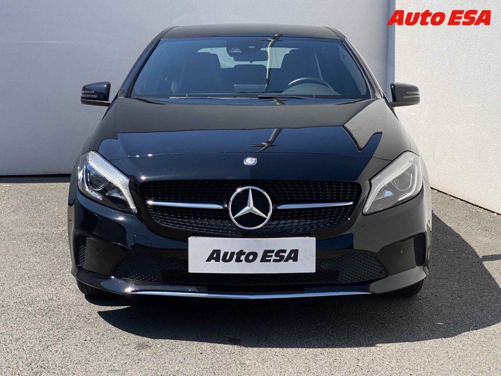 Mercedes-Benz Třídy A, 1.6i,ČR,AT,LED,AC - fotka 2