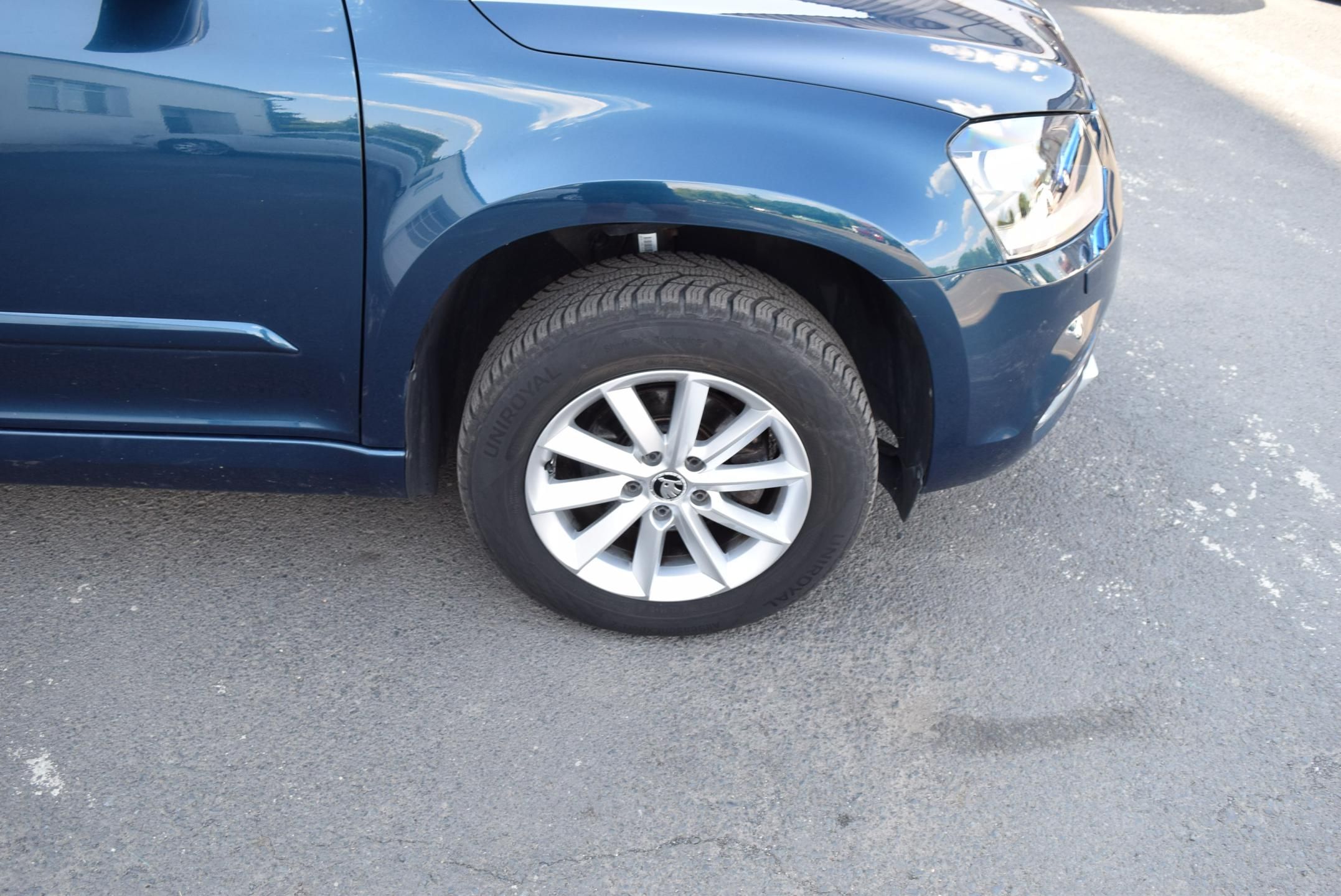 Škoda Yeti, 1.4TSI 92kw AMBITION TAŽ NAVI - fotka 5