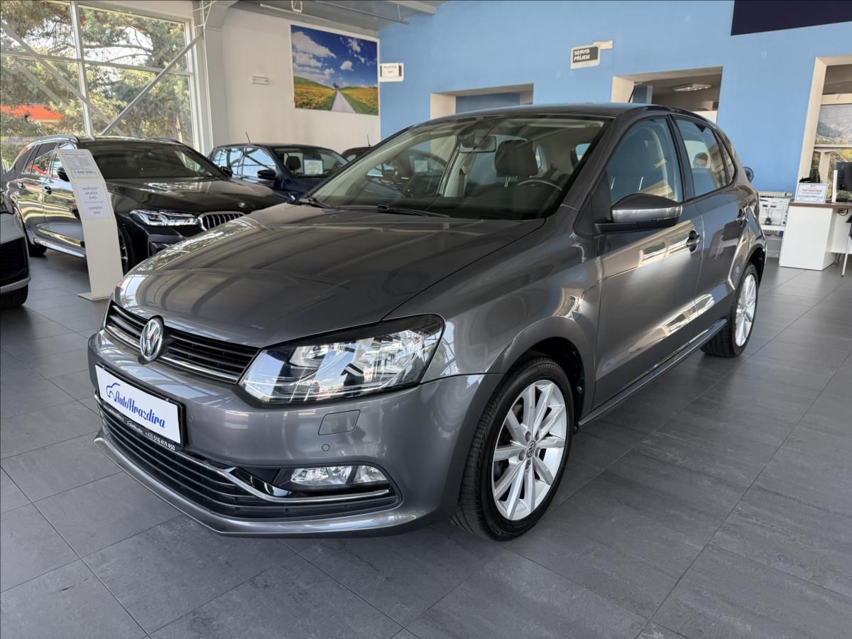 Volkswagen Polo, 1,2   TSI 66KW,HIGHLINE,1.MAJ - fotka 3