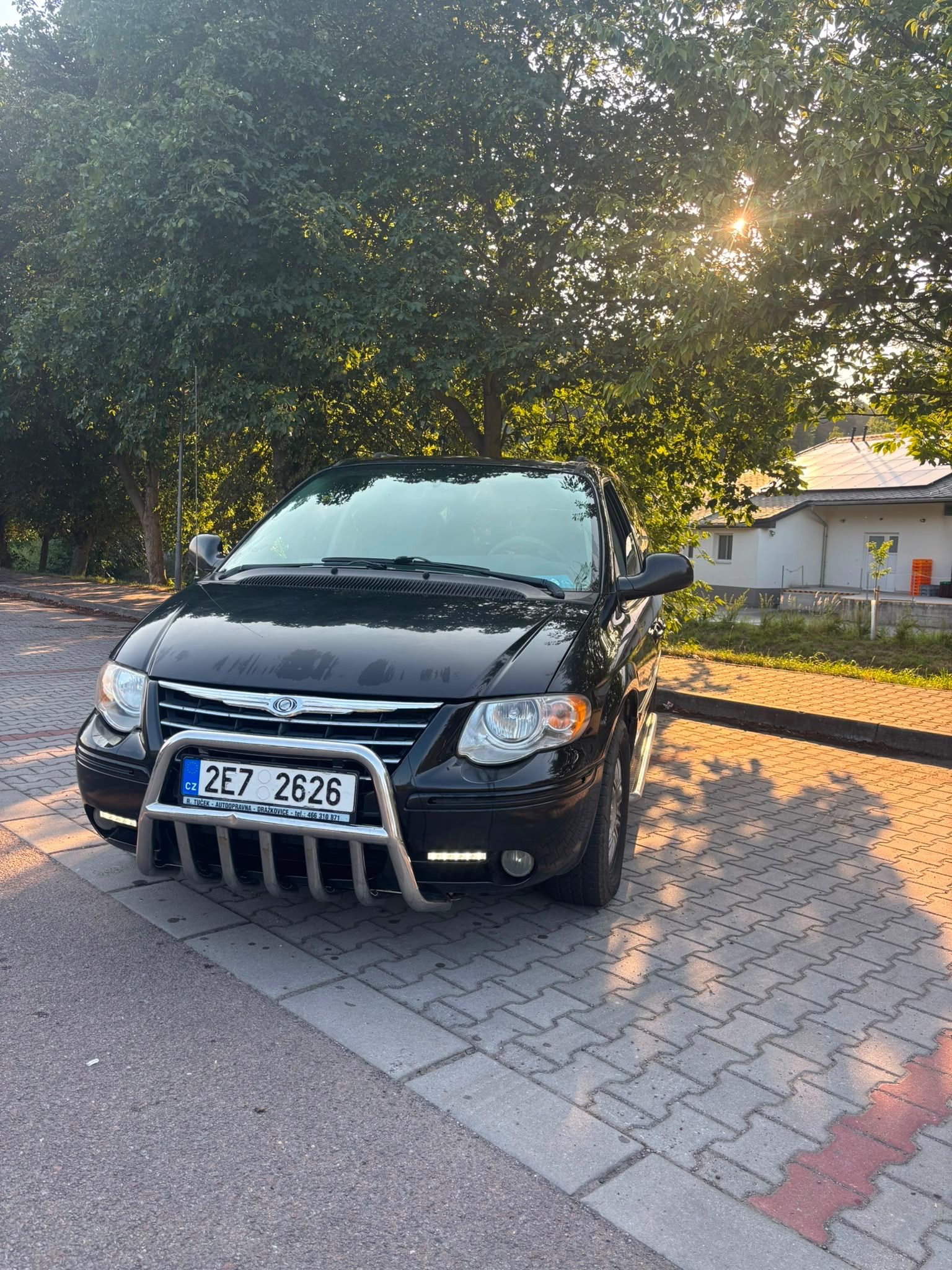 Chrysler Town & Country, Chrysler T&C 3.8 plná palba - fotka 2