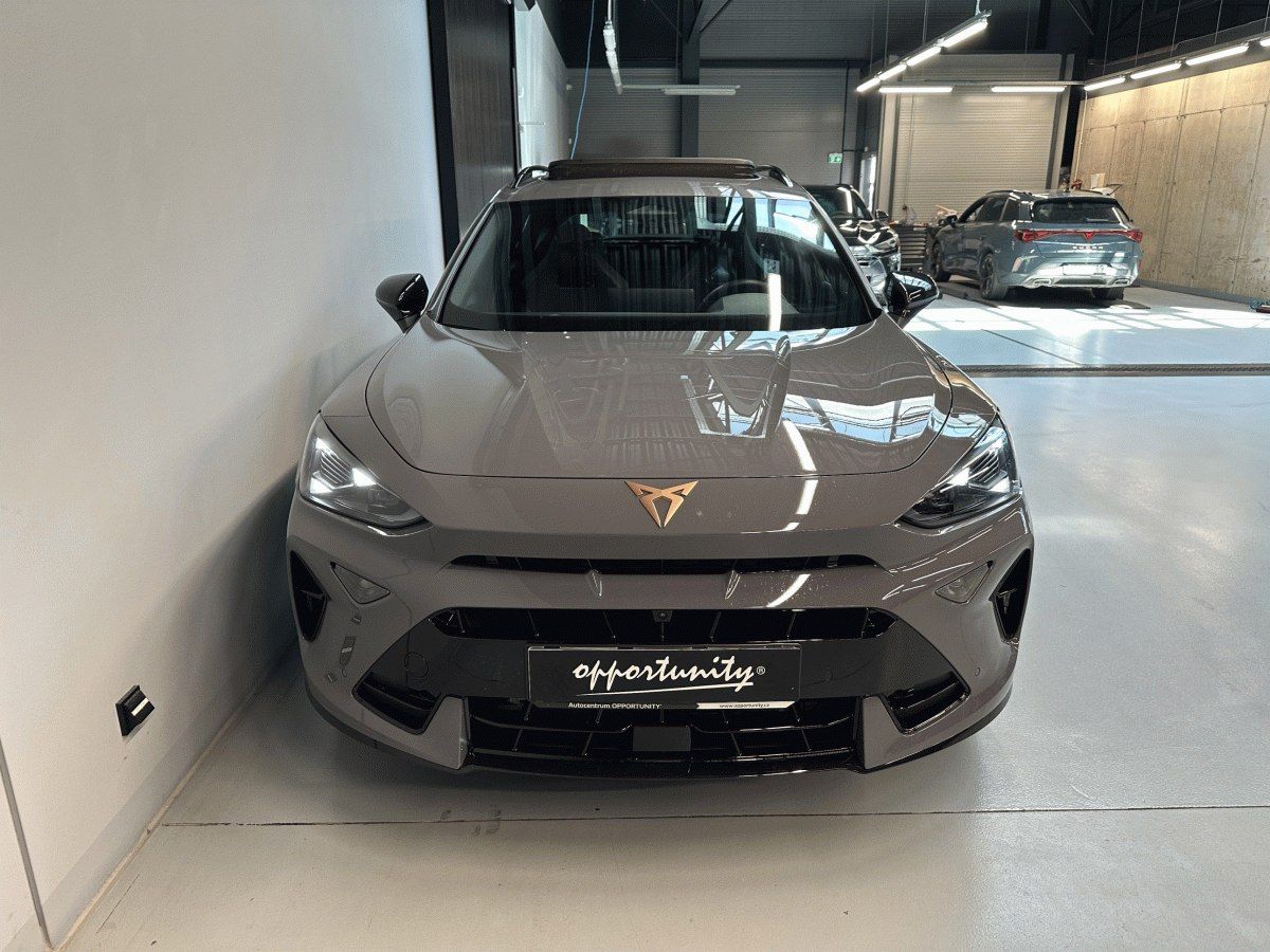 Cupra Formentor, 1.5 eTSI 150k DSG *PANO*TAŽNÉ* - fotka 2