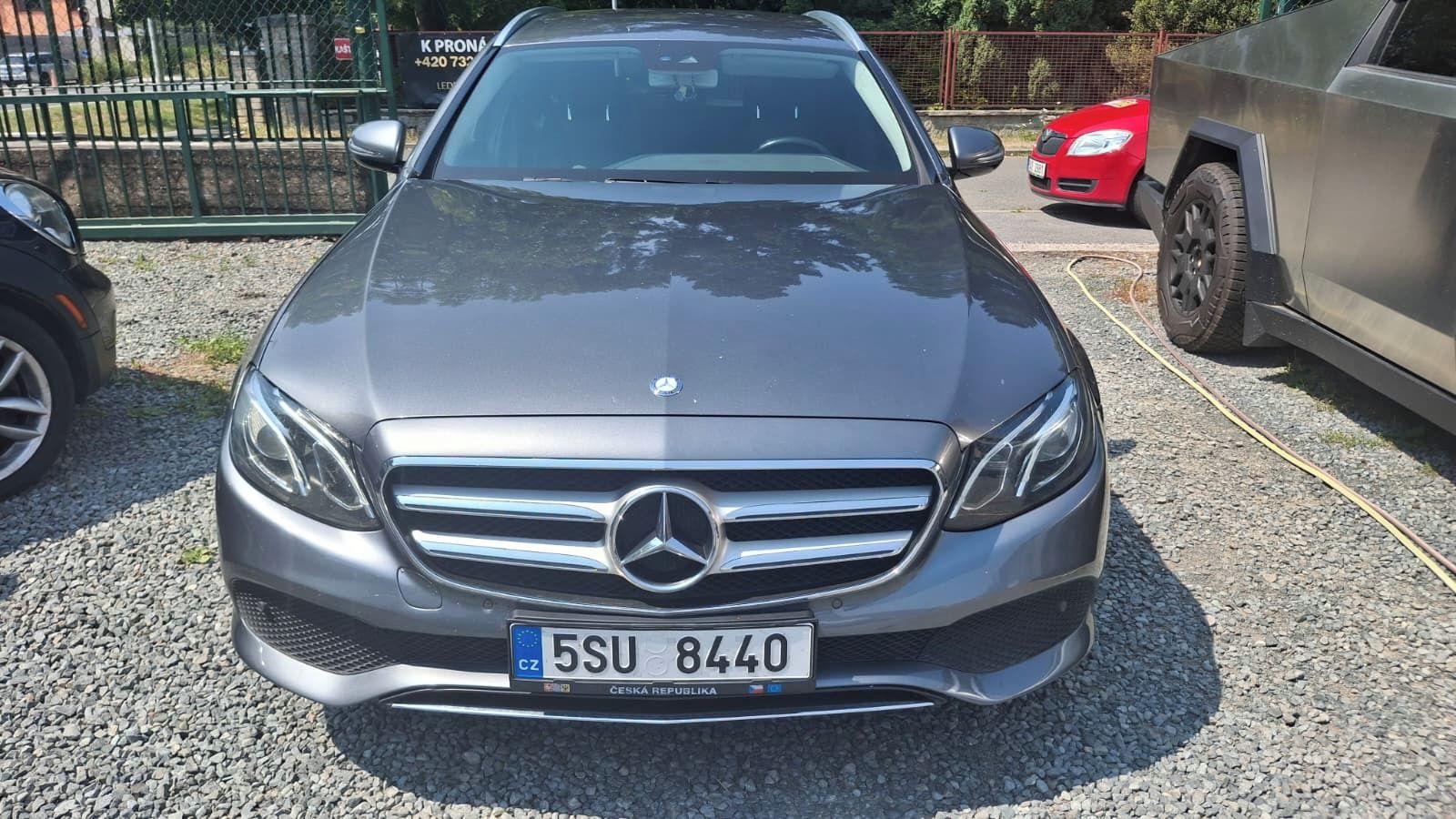 Mercedes-Benz Třídy E, 220d --NOVÉ ROZVODY - fotka 2