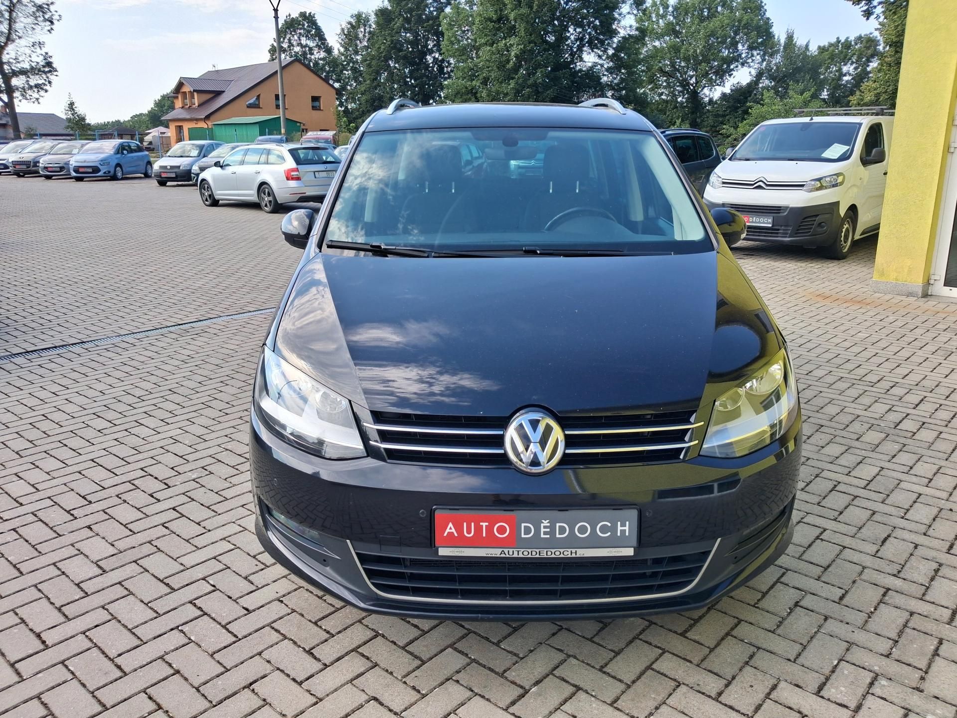Volkswagen Sharan, 2,0TDi NAVI  DSG  BEZ KOROZE ! - fotka 2