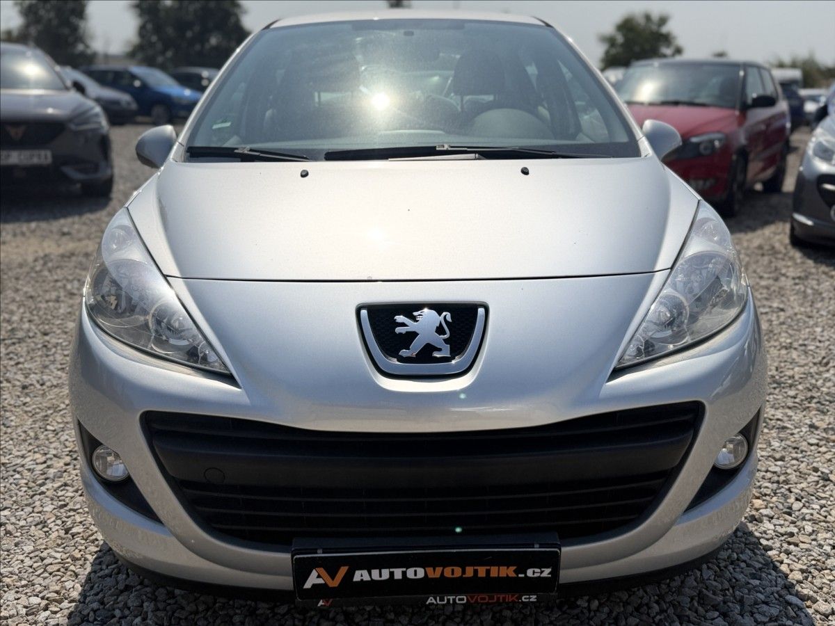 Peugeot 207, 1,6 HDI KLIMA +SADA KOL 79tKm - fotka 2