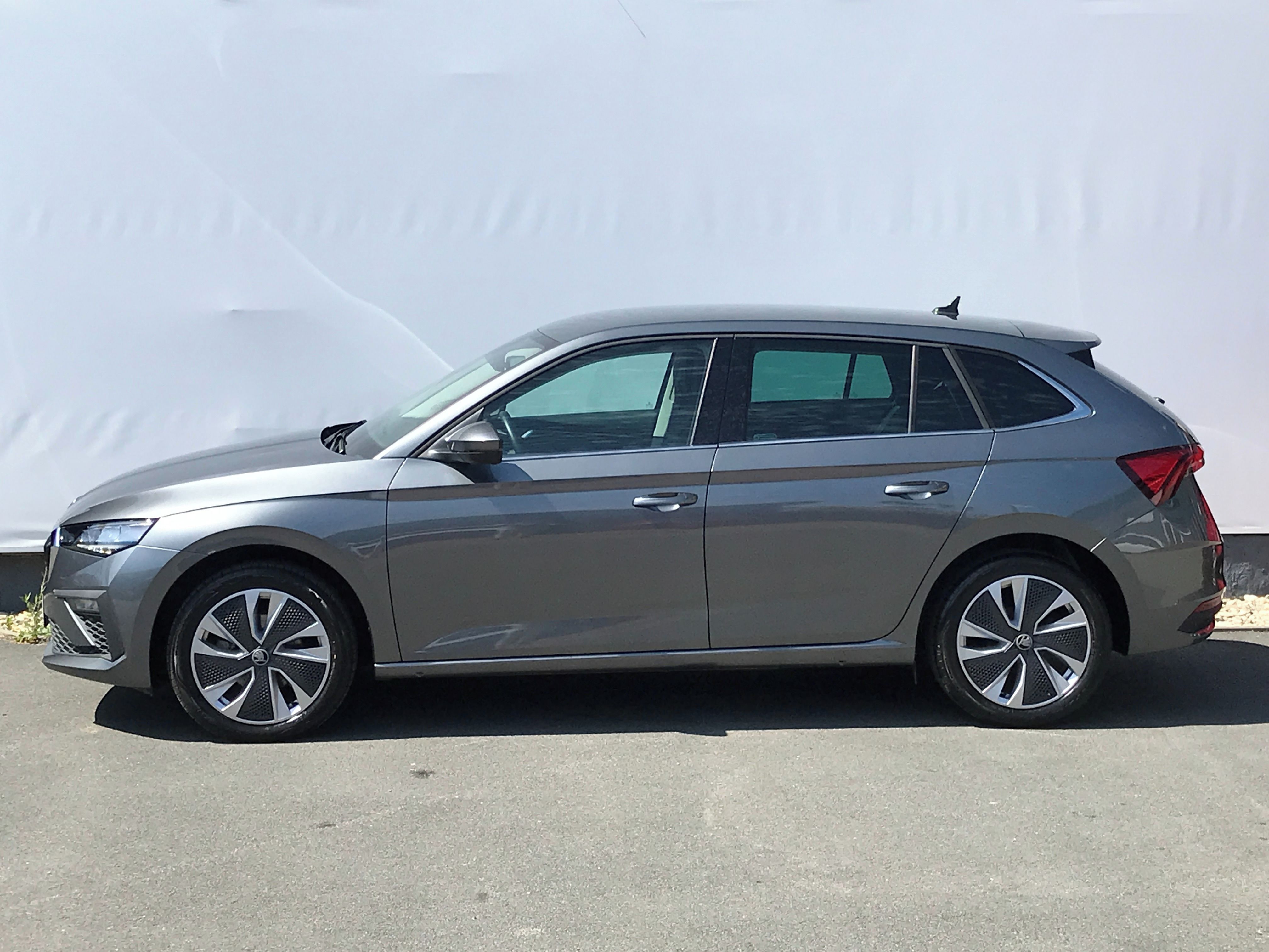 Škoda Scala, 1,0TSI/85kW Top Selection 6*ma - fotka 3
