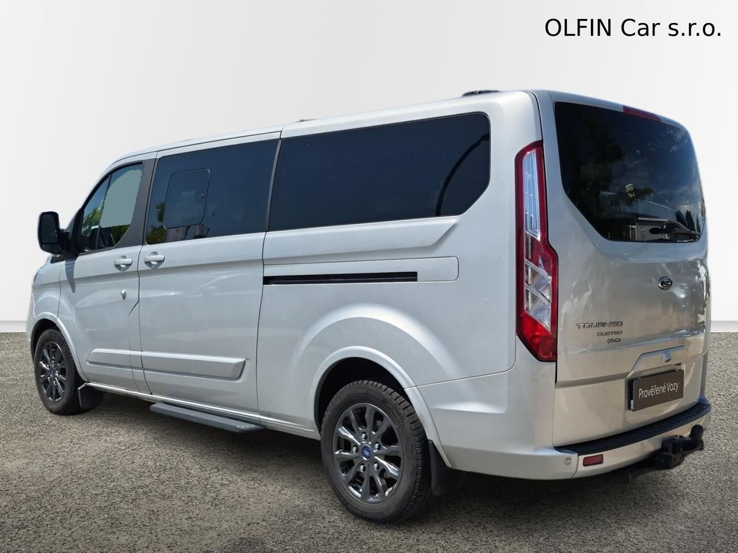 Ford Tourneo Custom, Titanium 2.0 EB 136 kW - fotka 3