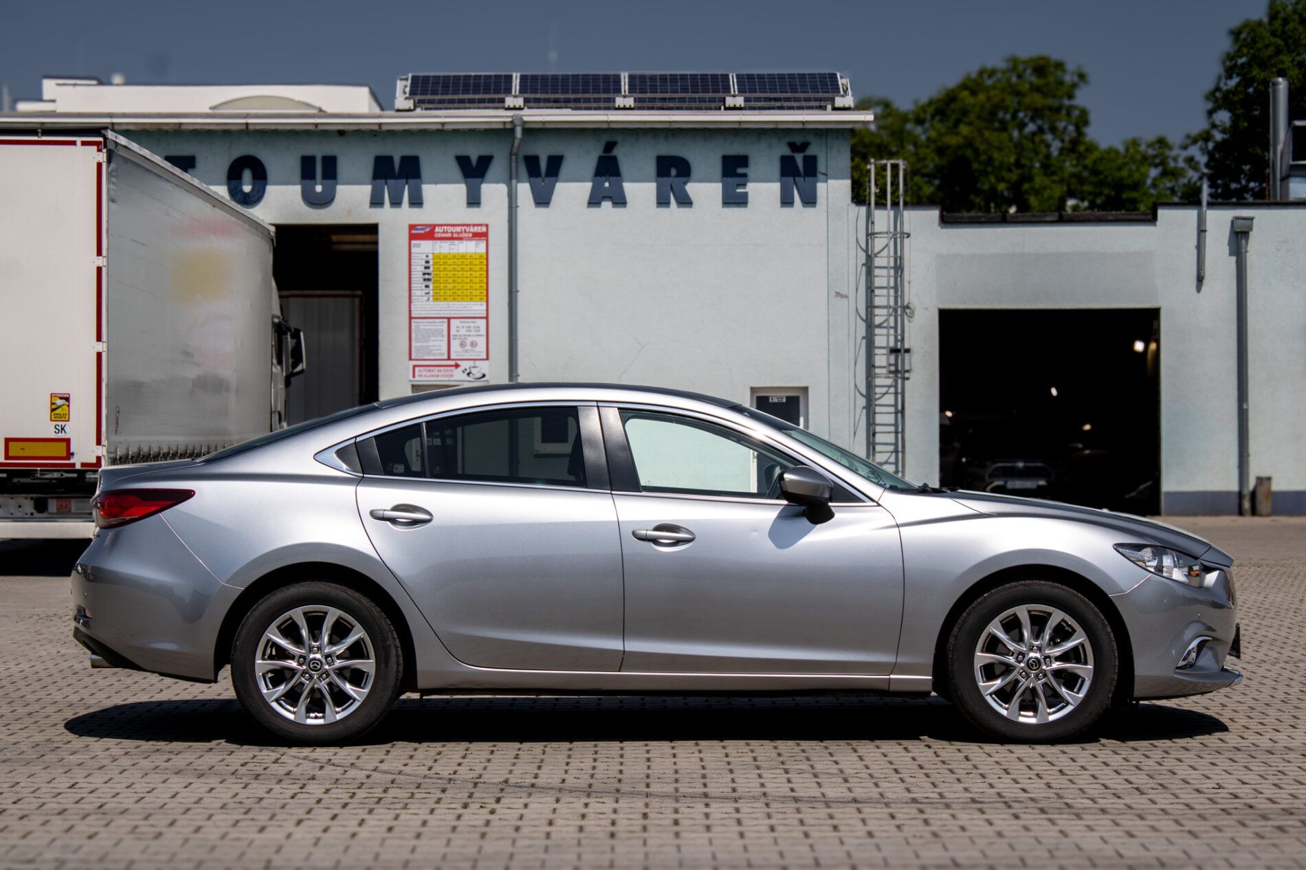 Mazda 6 - fotka 4