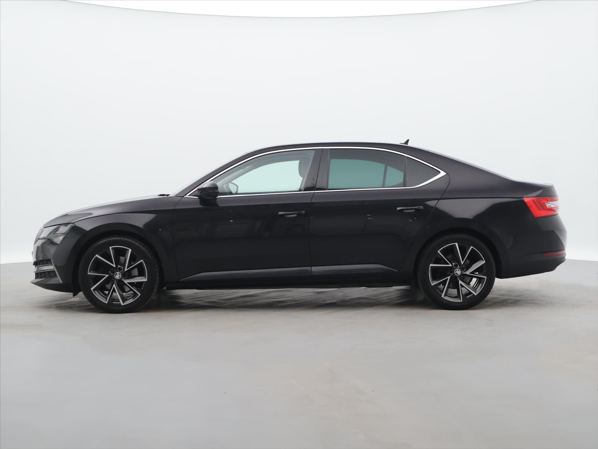 Škoda Superb, iV 1,4 TSI 115kW Style DSG CZ - fotka 4