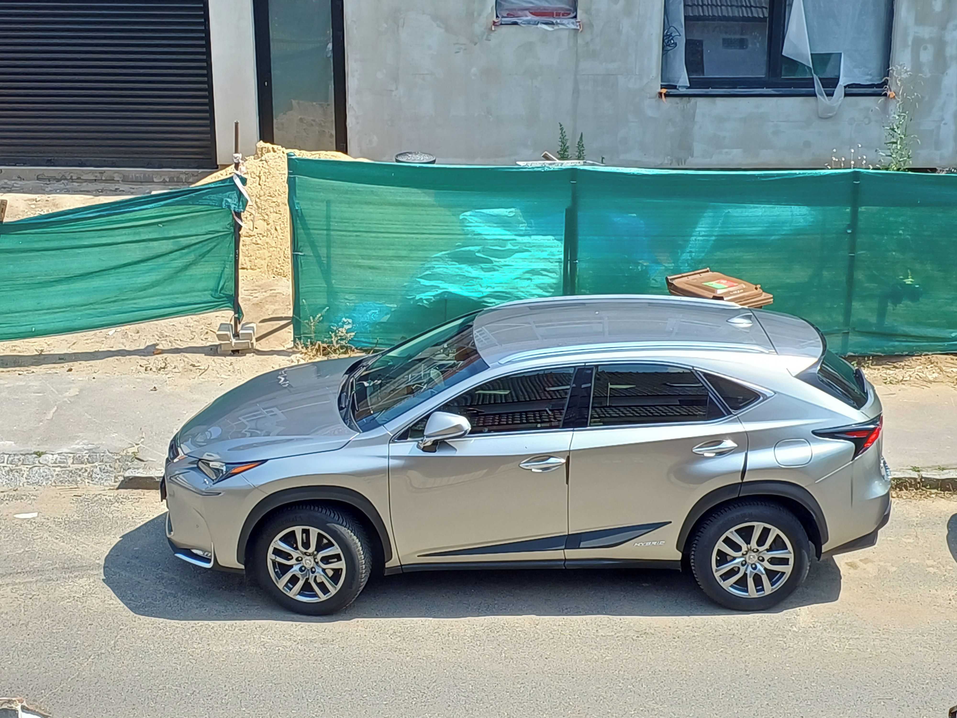 Lexus NX 300h, NX300H - AWD - HYBRID - fotka 2